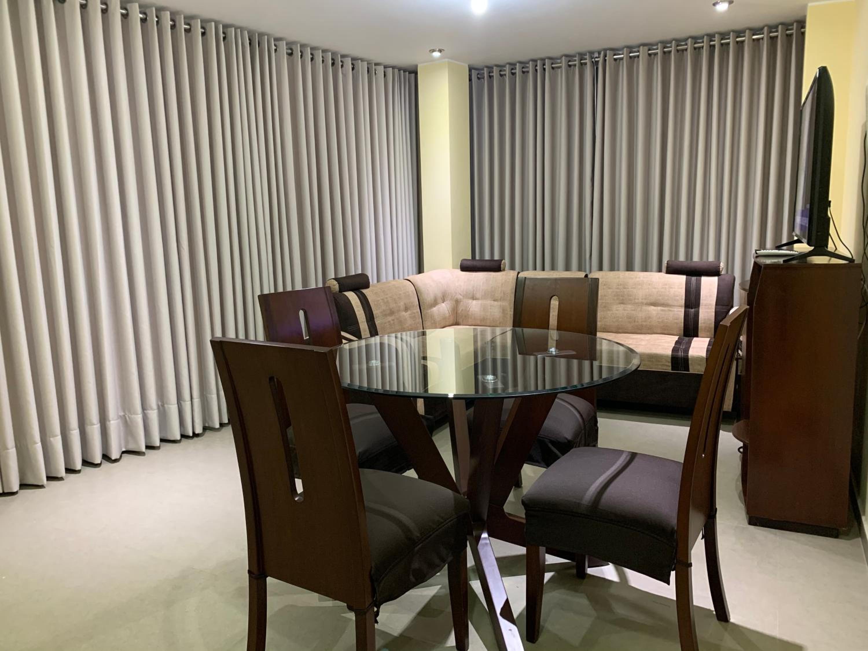 LA CASA BLANCA view 5