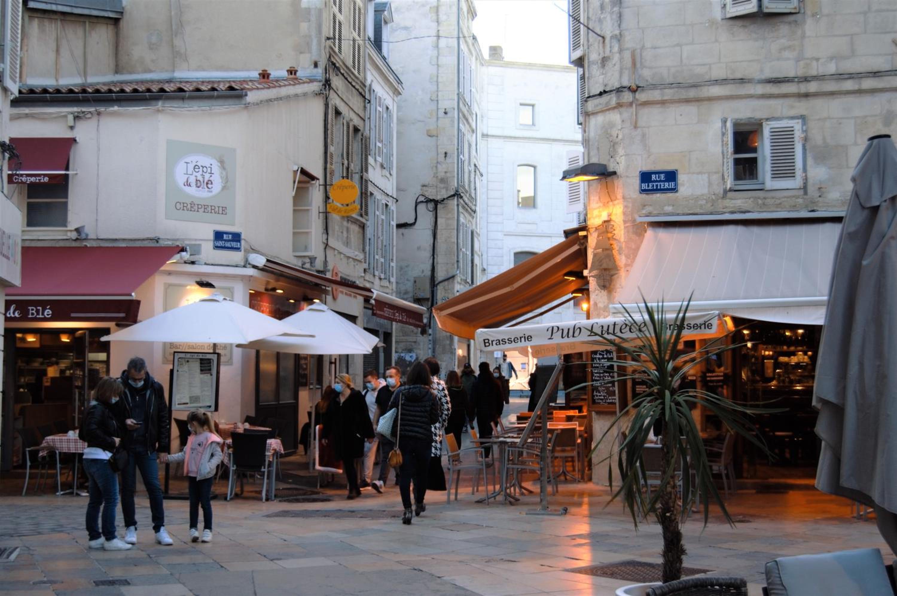 - Le petit Rochelais -Calme&Cosy- Wifi-Netflix photo 2