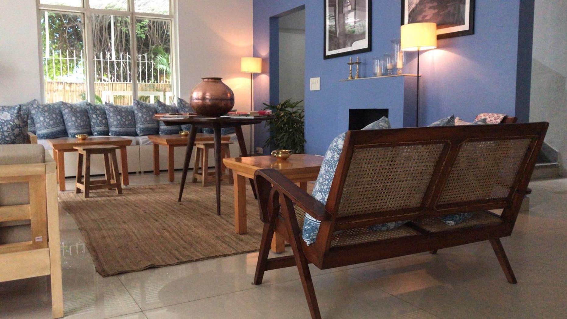 lounge