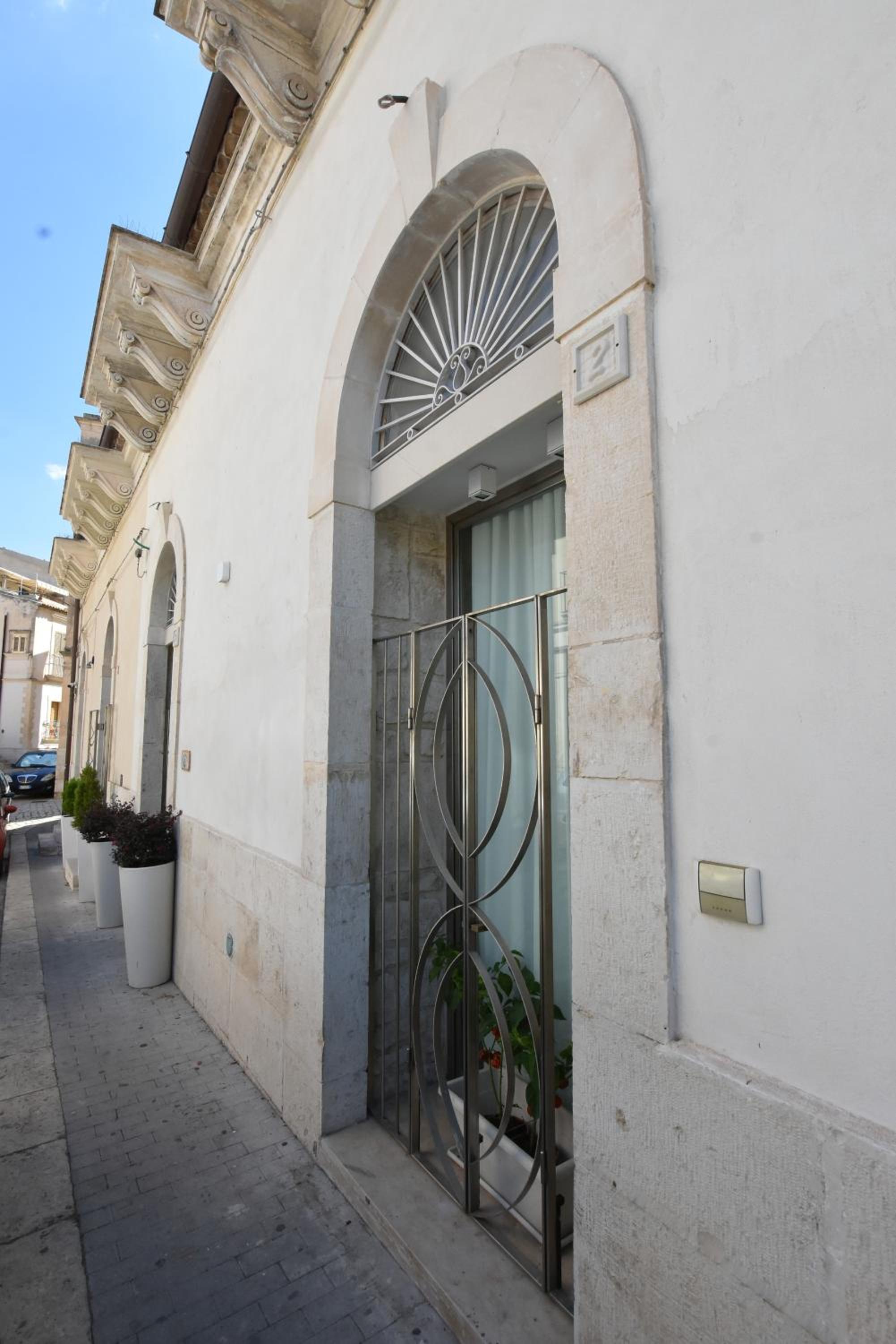 Sicilia Bedda House view 4