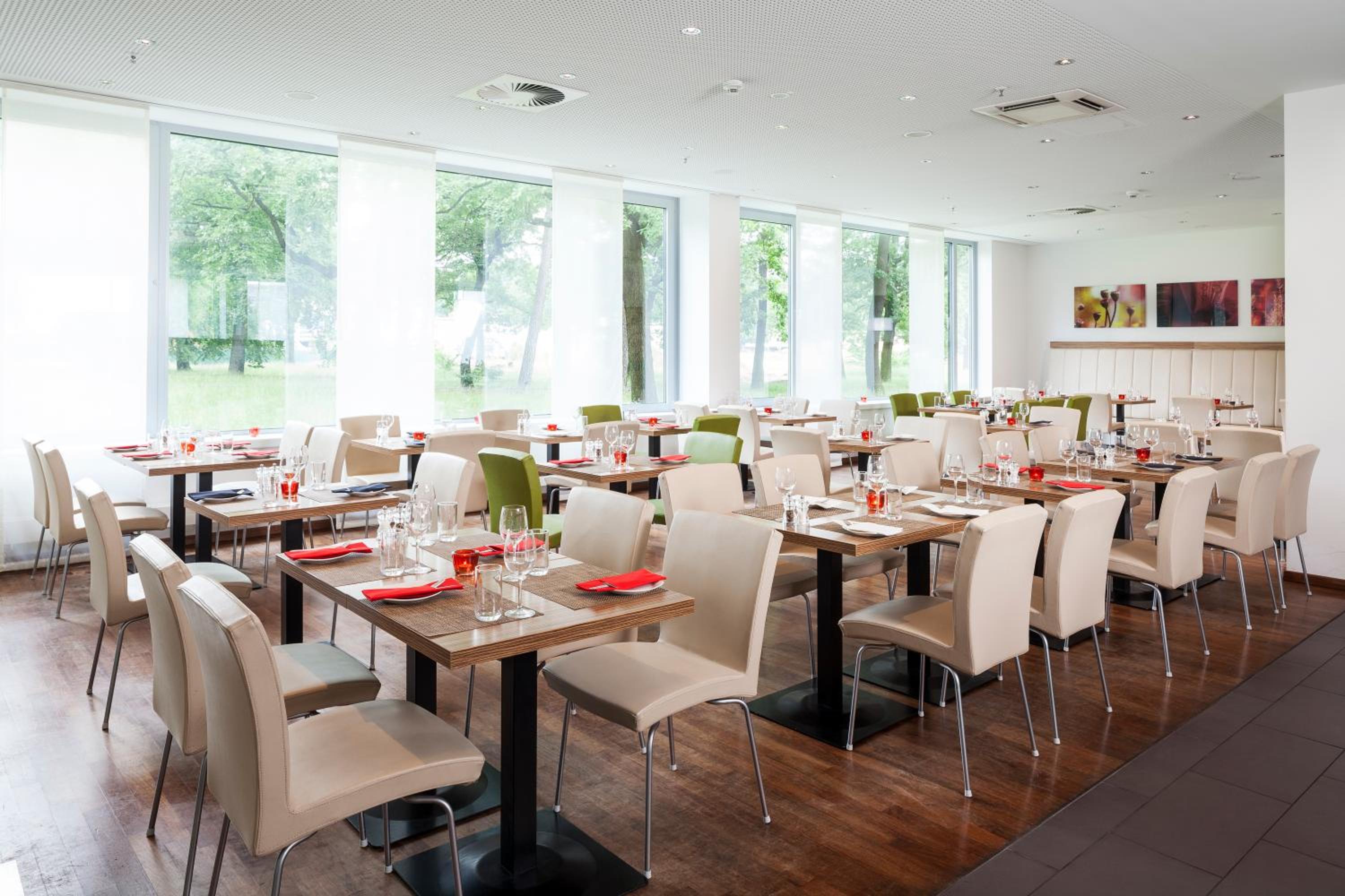 Park Inn by Radisson Frankfurt Airport - Property Image 34