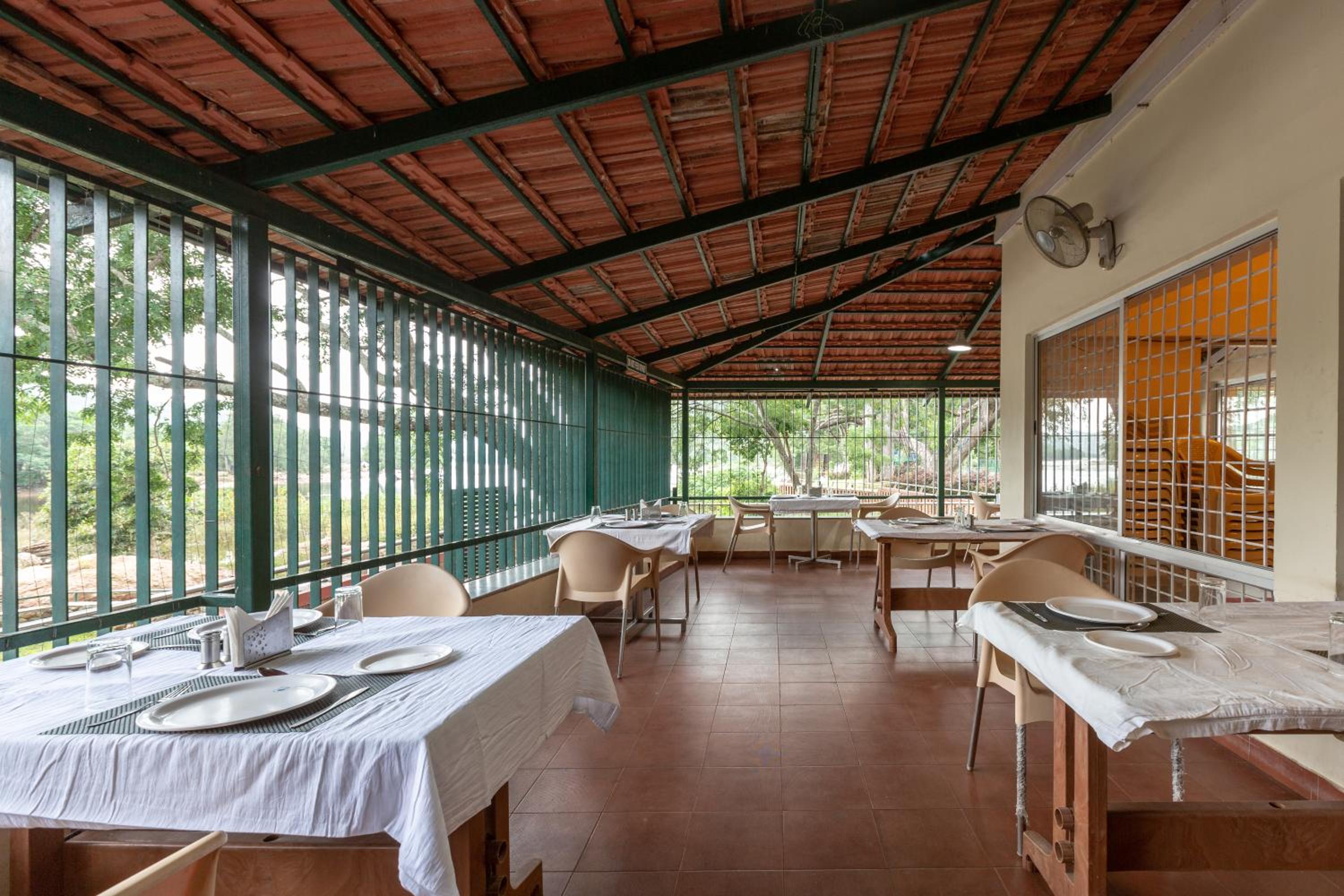KSTDC Hotel Mayura Sangama Mekedatu
