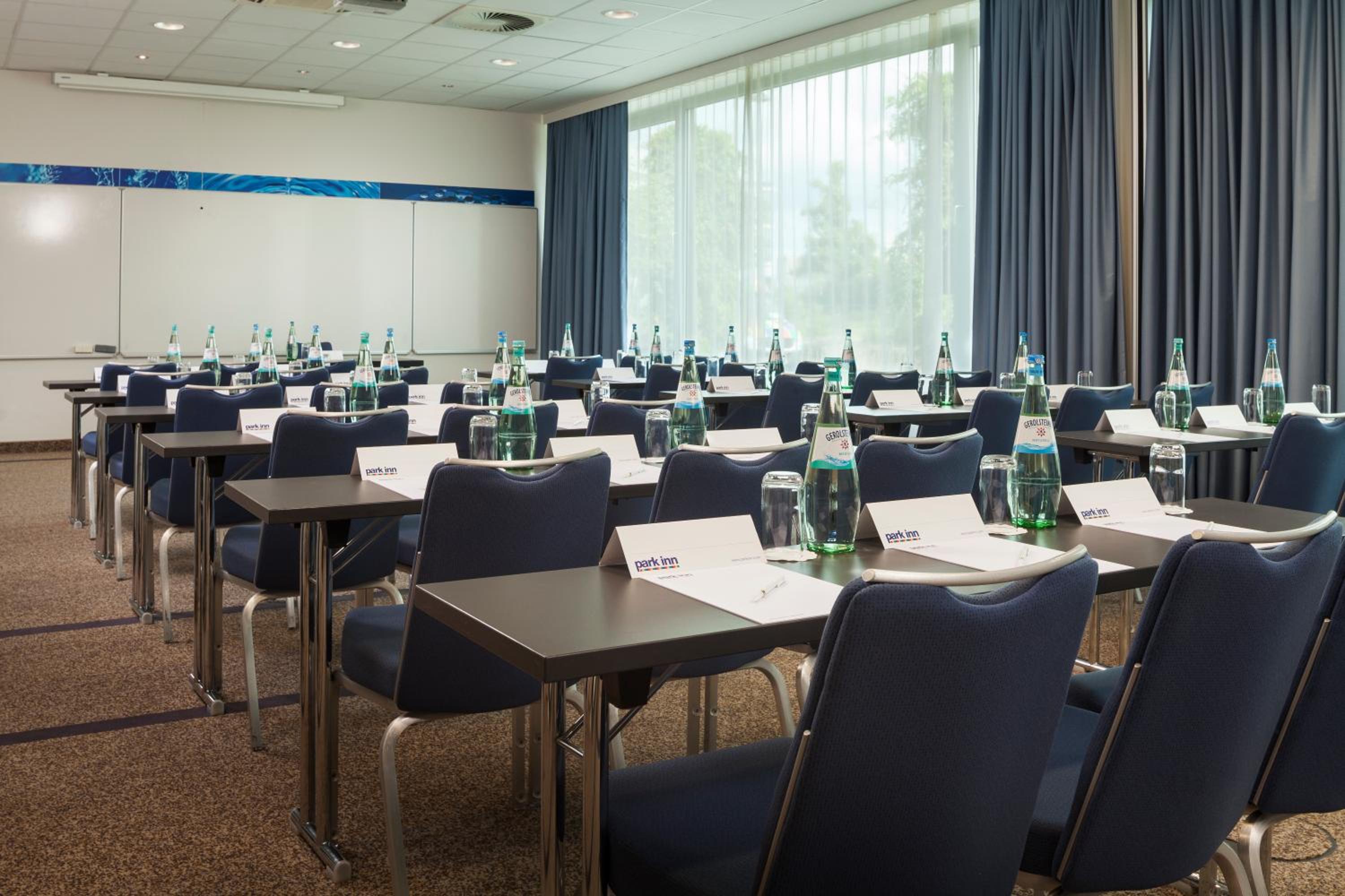 Park Inn by Radisson Frankfurt Airport - Property Image 26