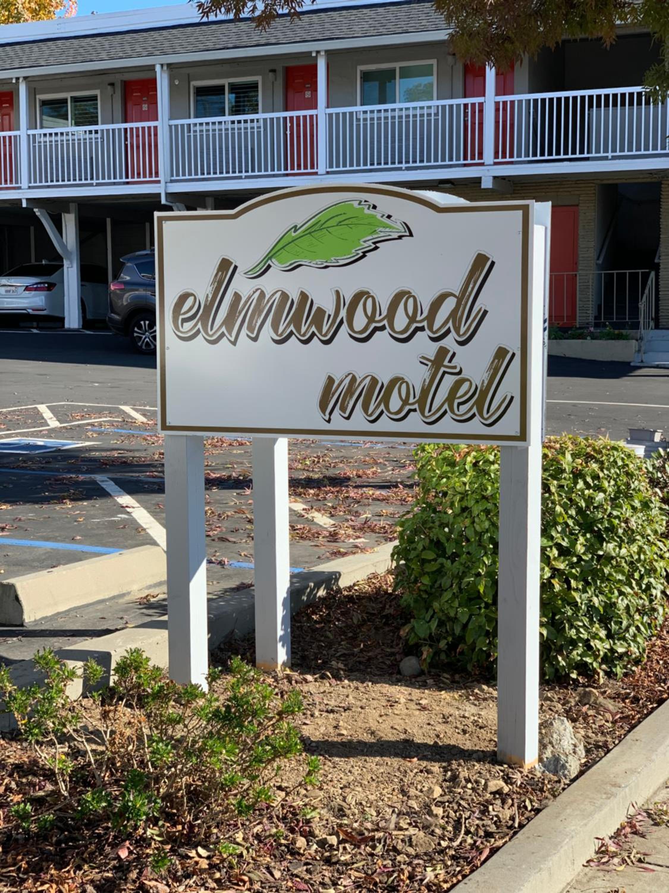 Grass Valley Vacations - Elmwood Motel - Property Image 4