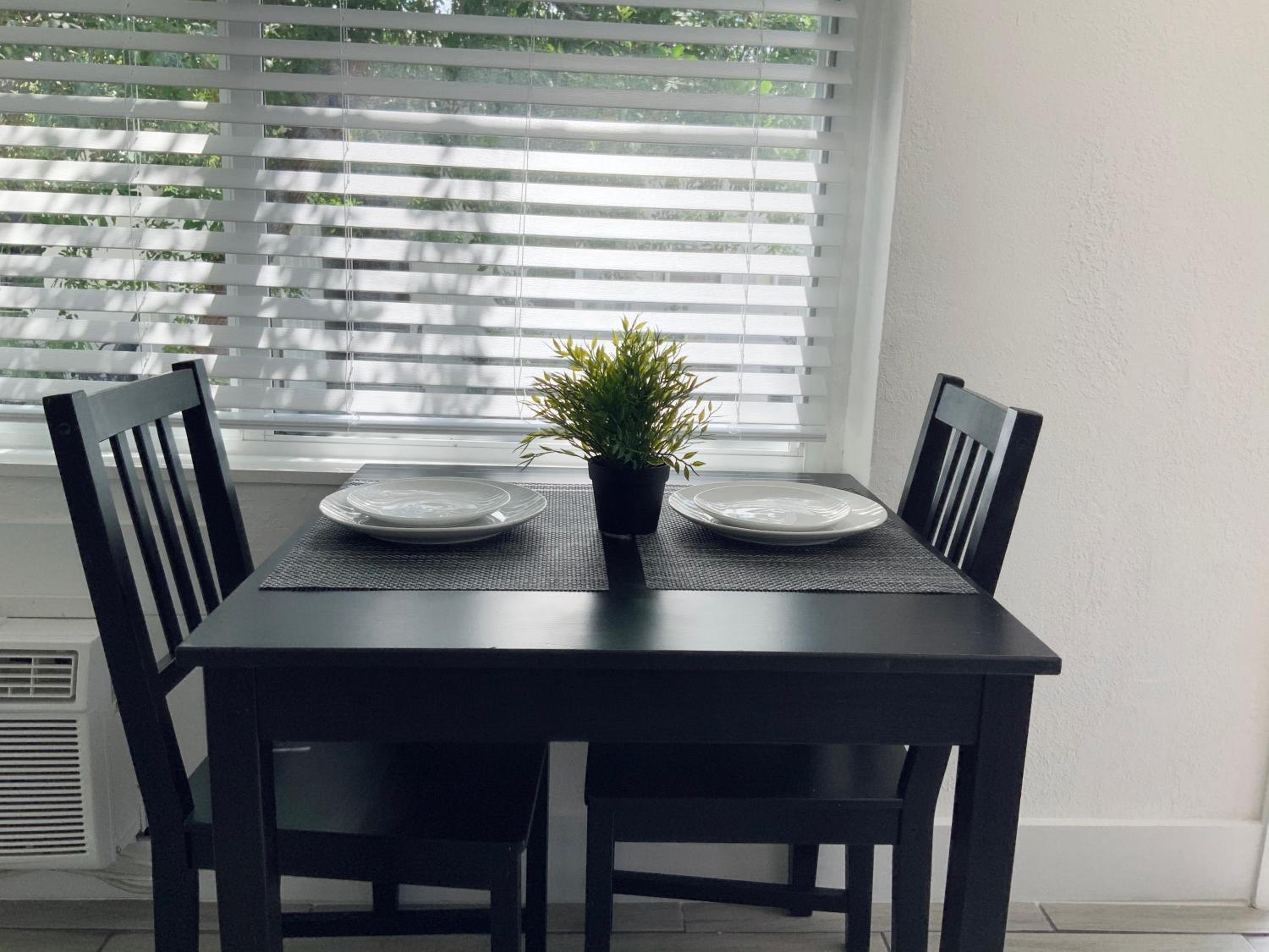 Adorable private apartments in the Heart of Miami!