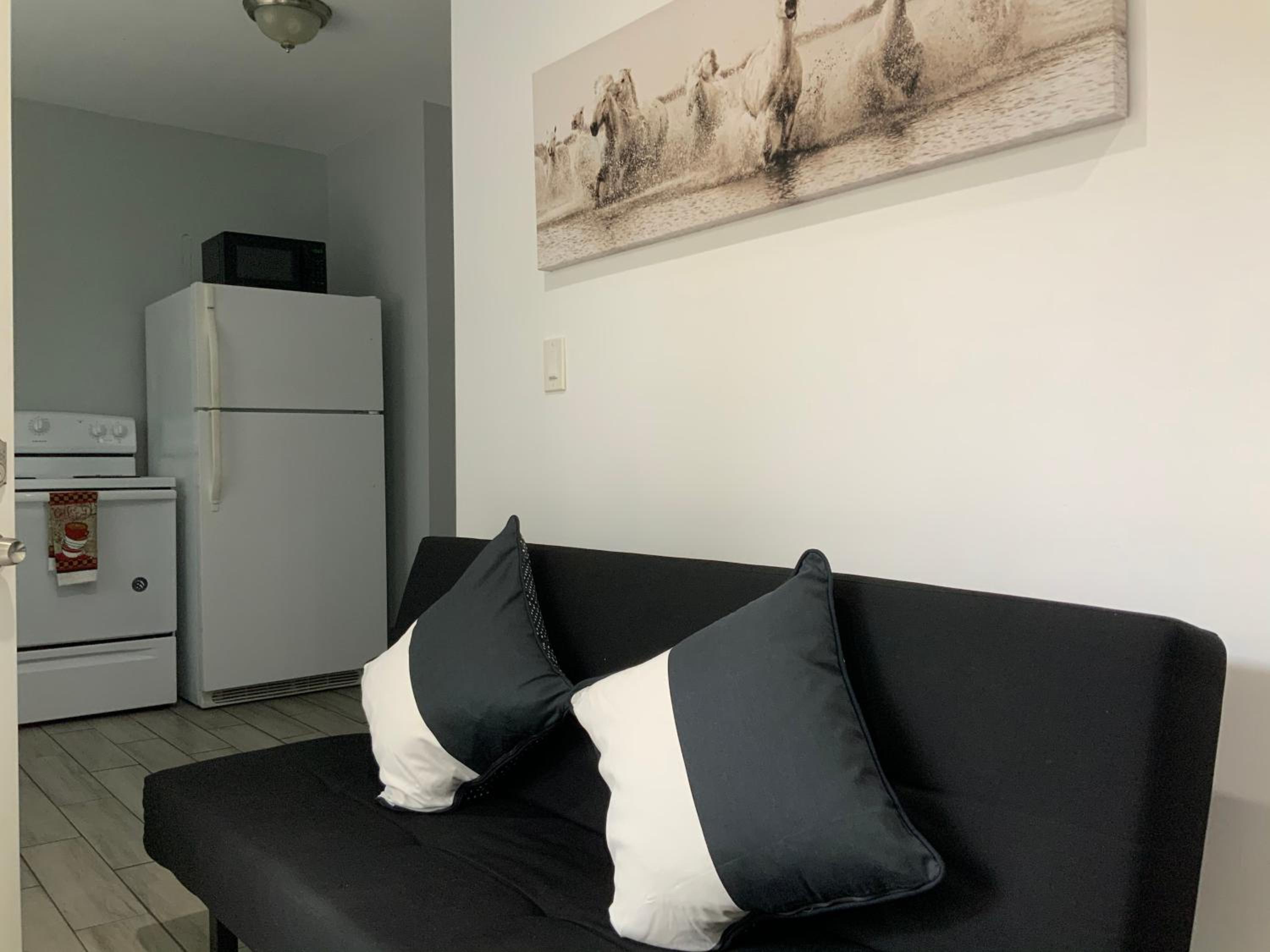 Adorable private apartments in the Heart of Miami!