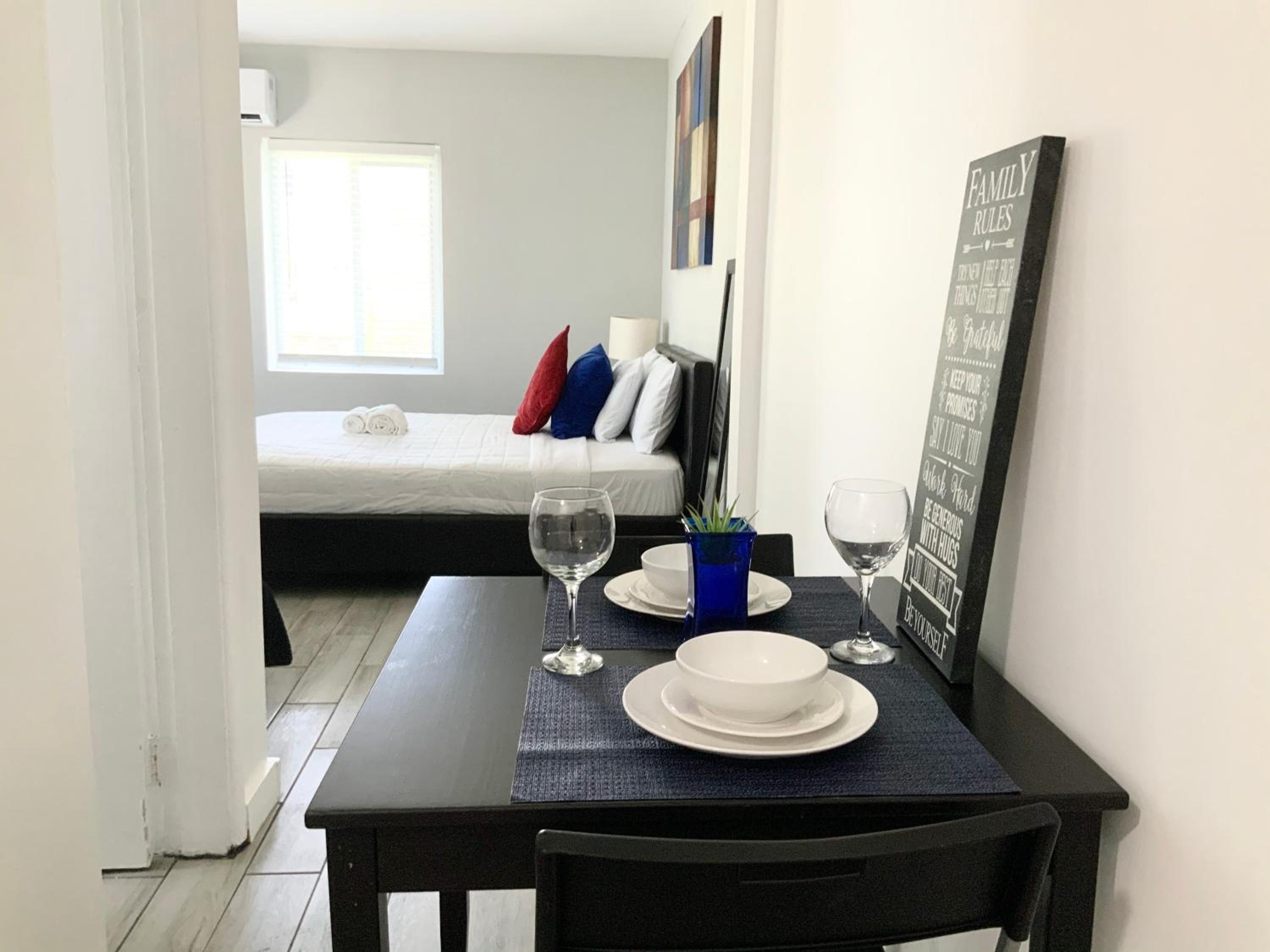 Adorable private apartments in the Heart of Miami!