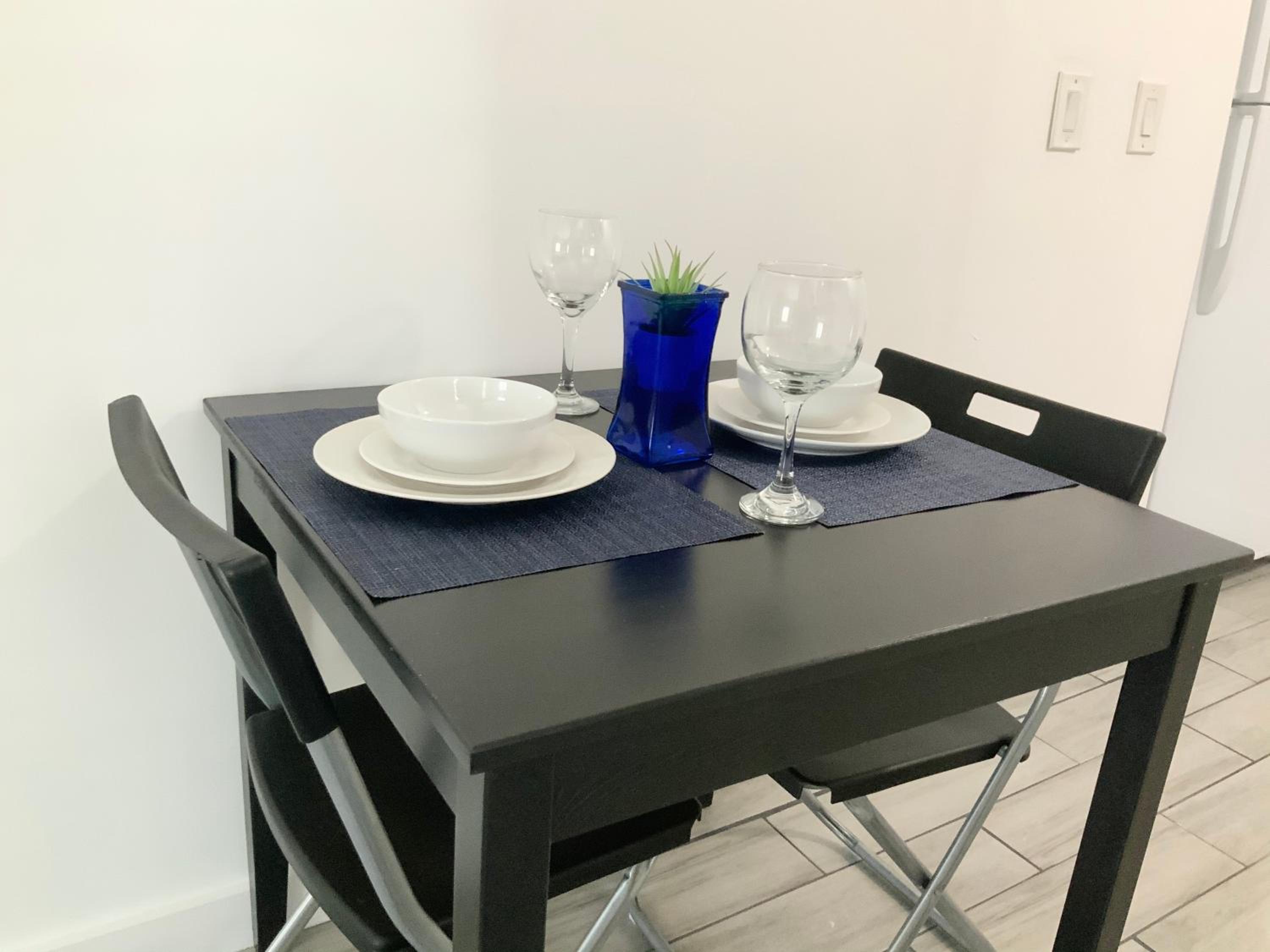 Adorable private apartments in the Heart of Miami!