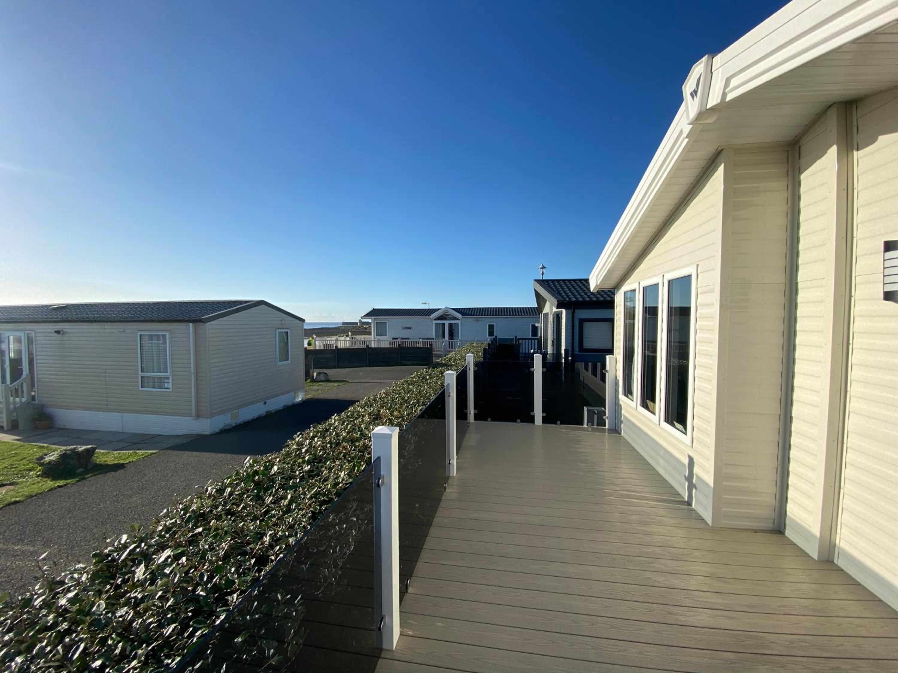 Sea view 3 bedroom Lodge view 4