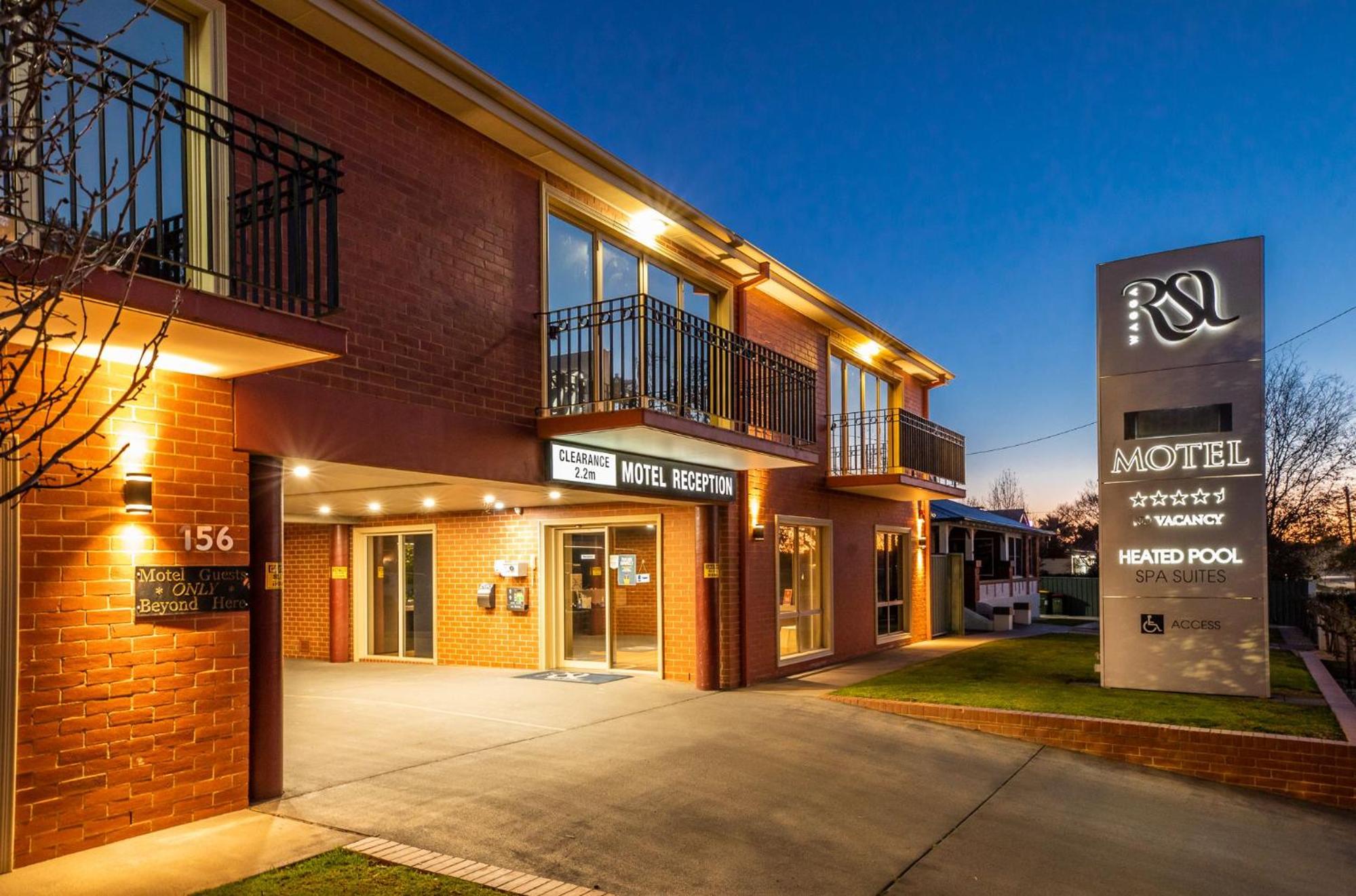 Hotel Wagga RSL Club Motel - Image 1