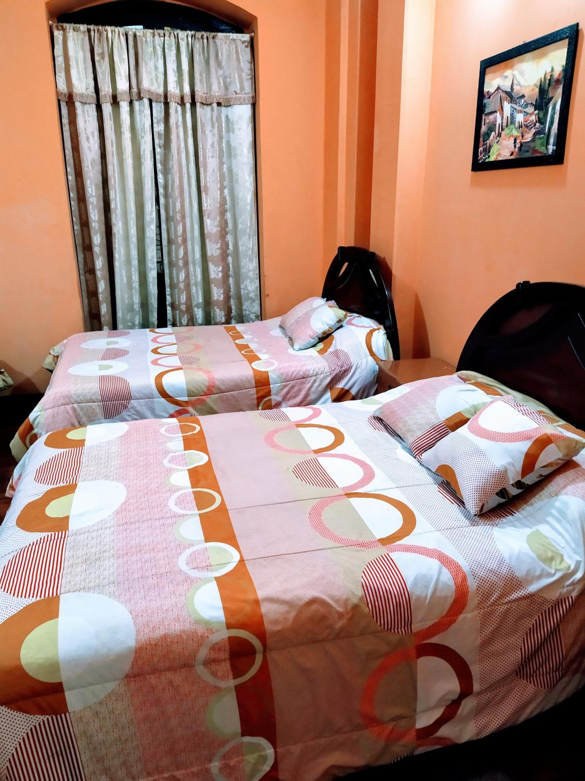 Hostal Latitud Ecuem