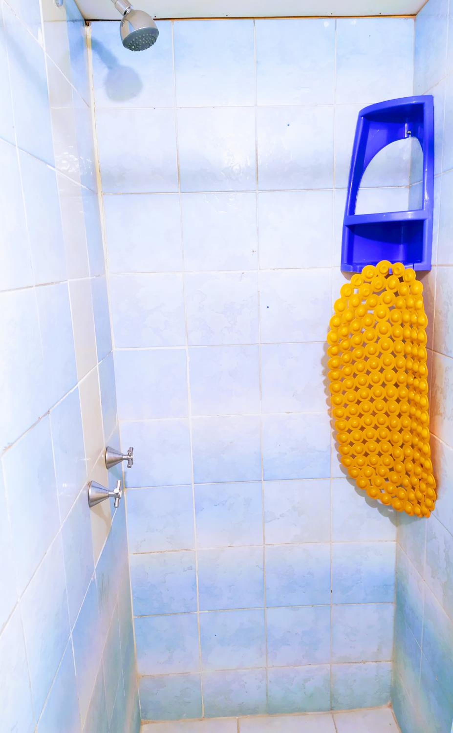 Hostal Latitud Ecuem