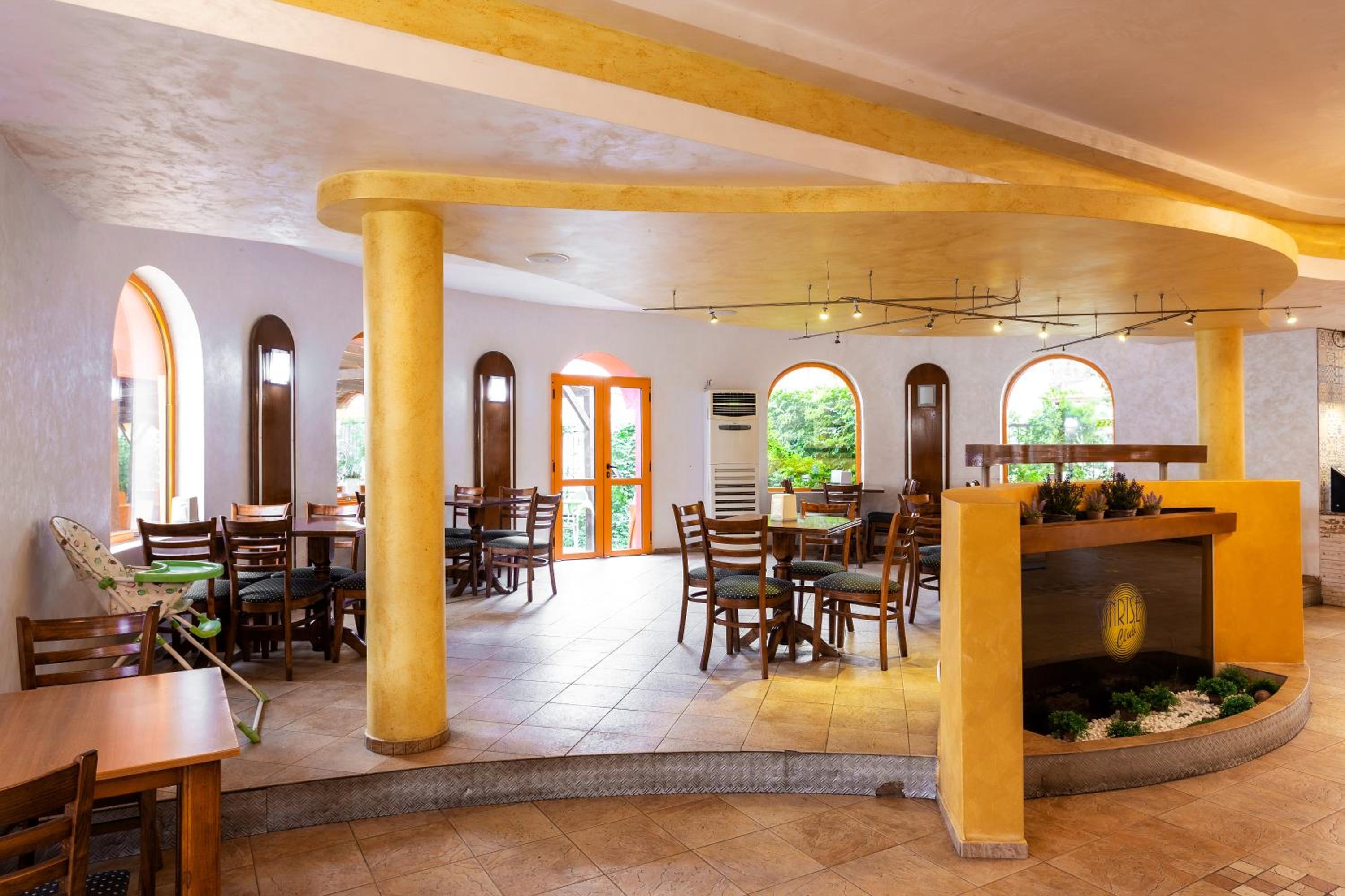 restaurant