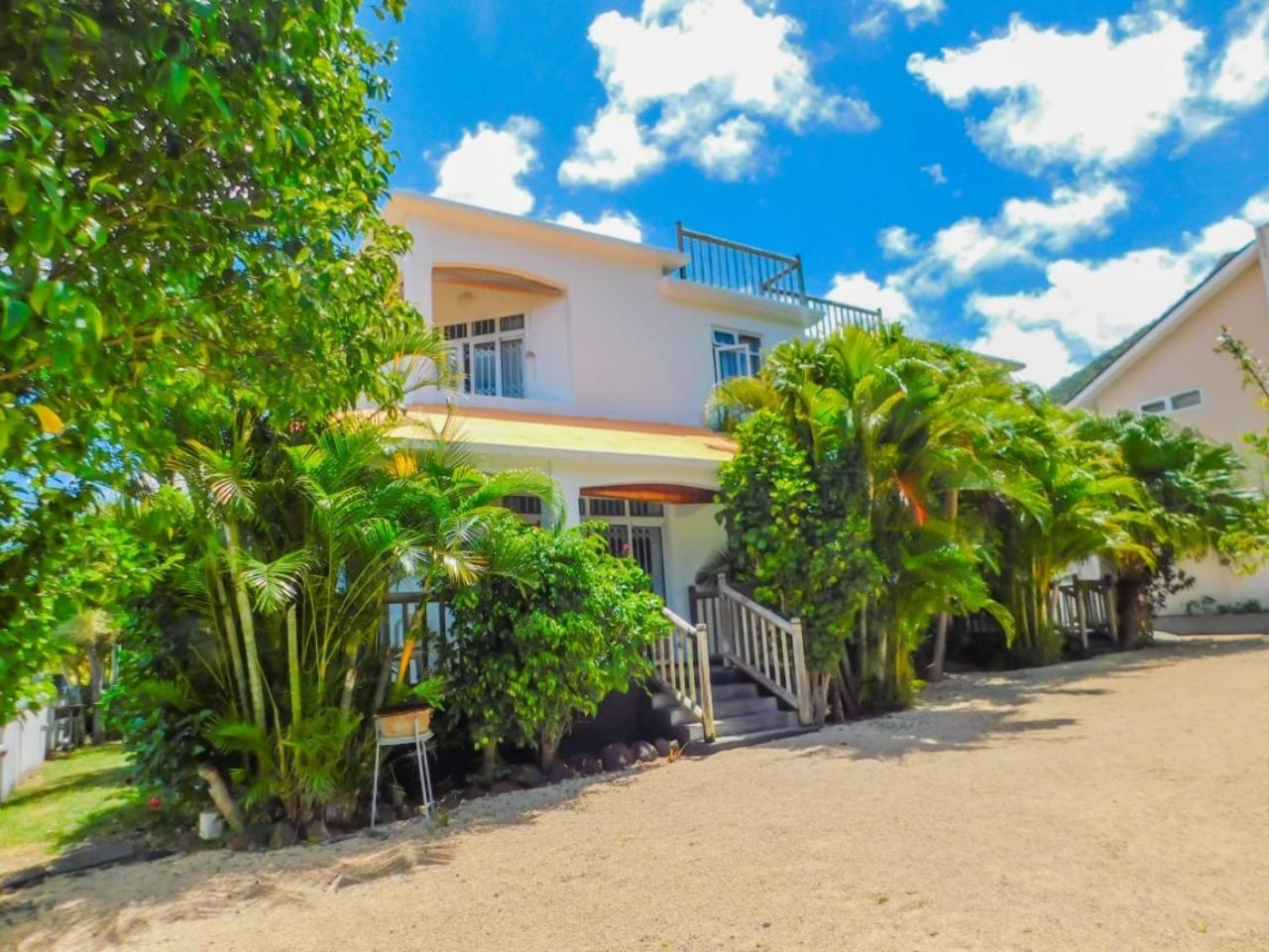 Hotel Tulsi Apartment & Studio - Image 1