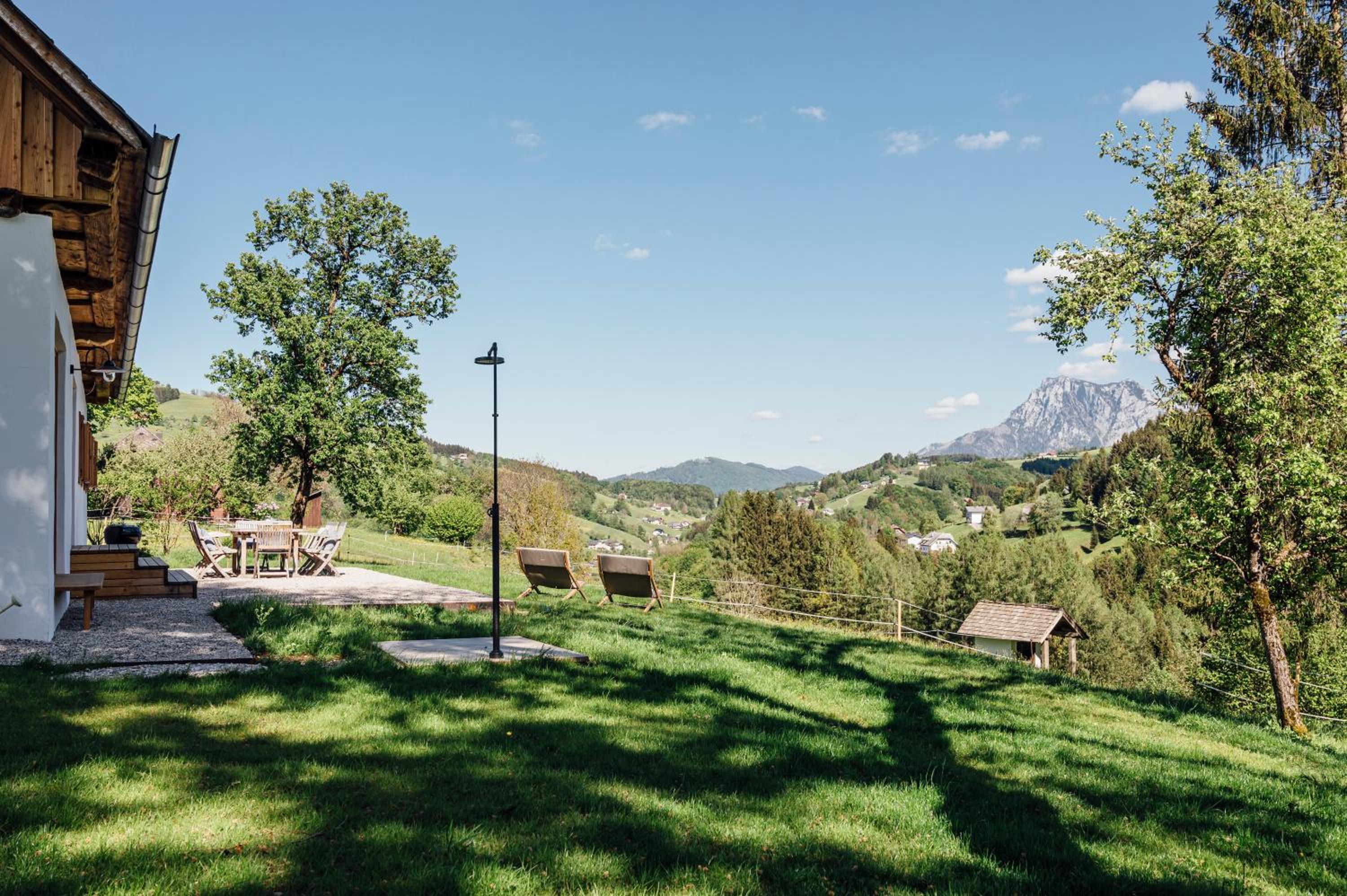 BAUERNHAUS DÖRFL IN DER STRASS