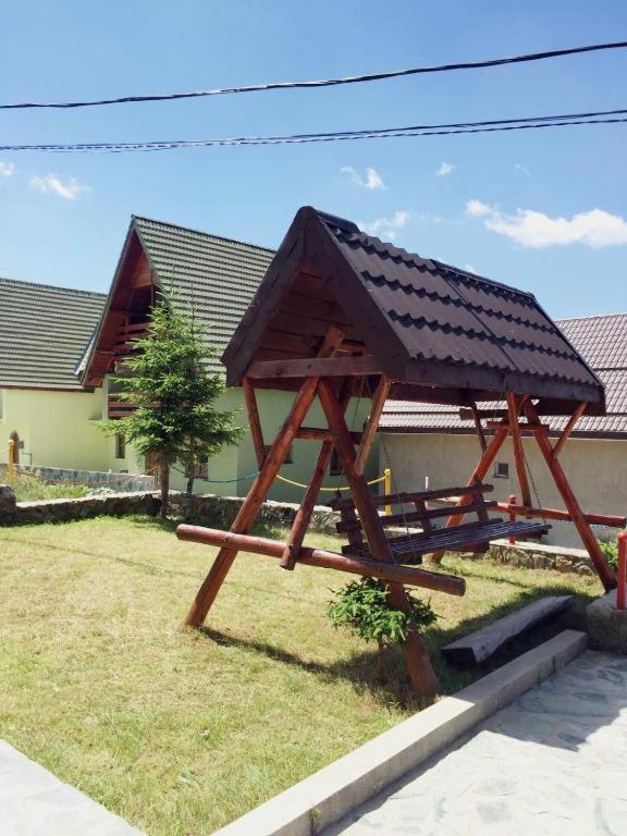 Pensiunea Pusu view 2