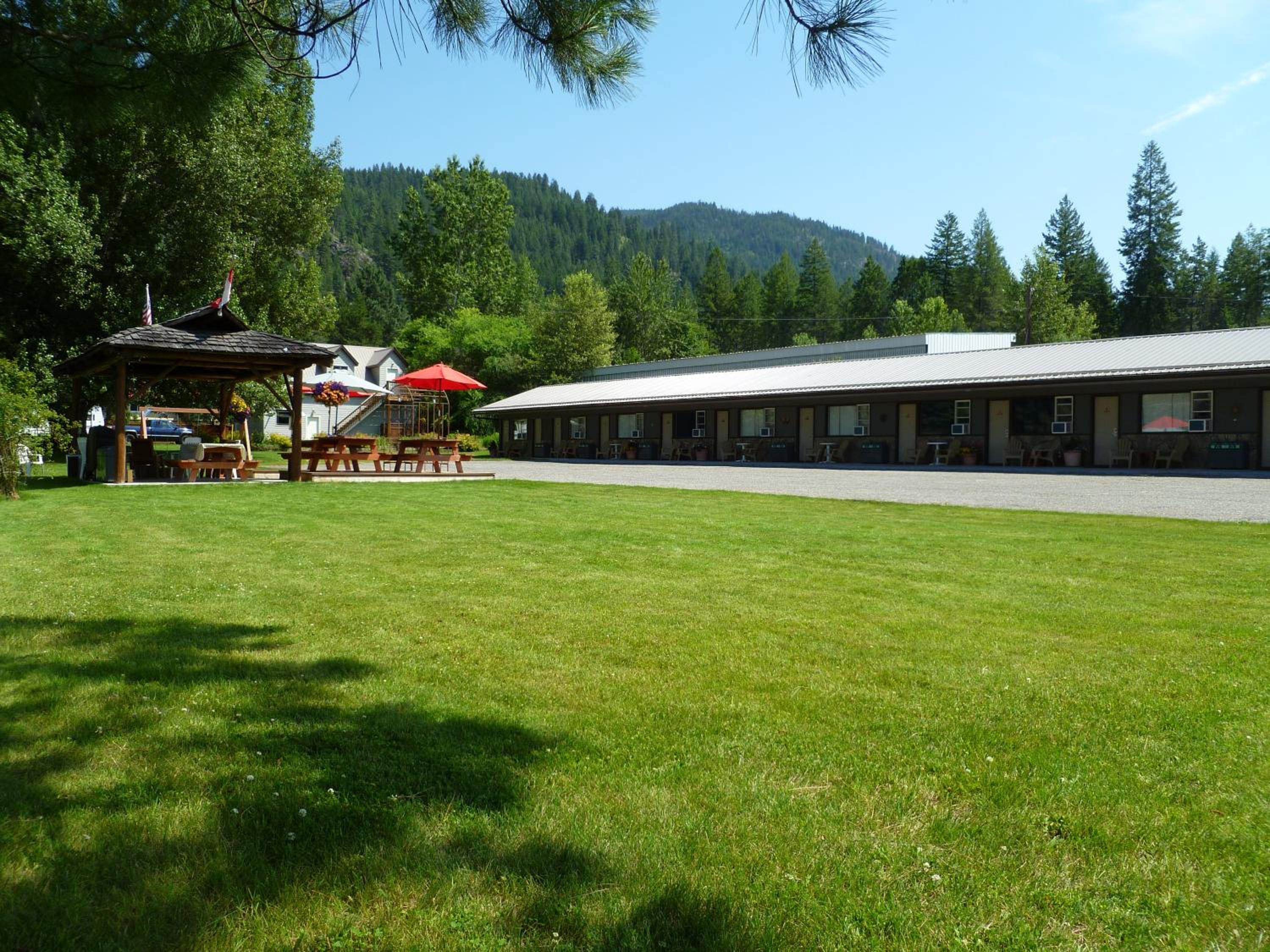Lakeview Motel