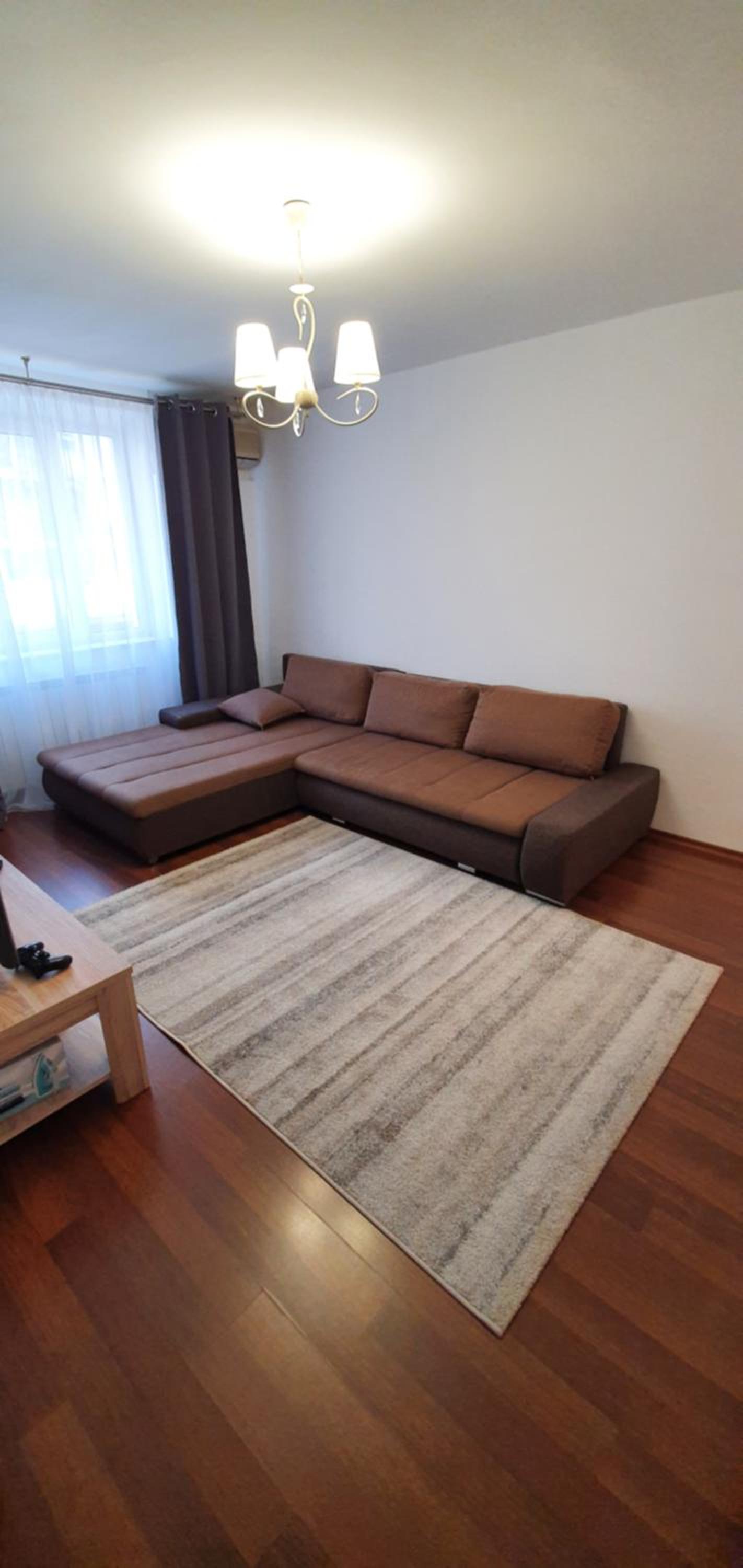 Apartament Chaplins 3 camere view 2