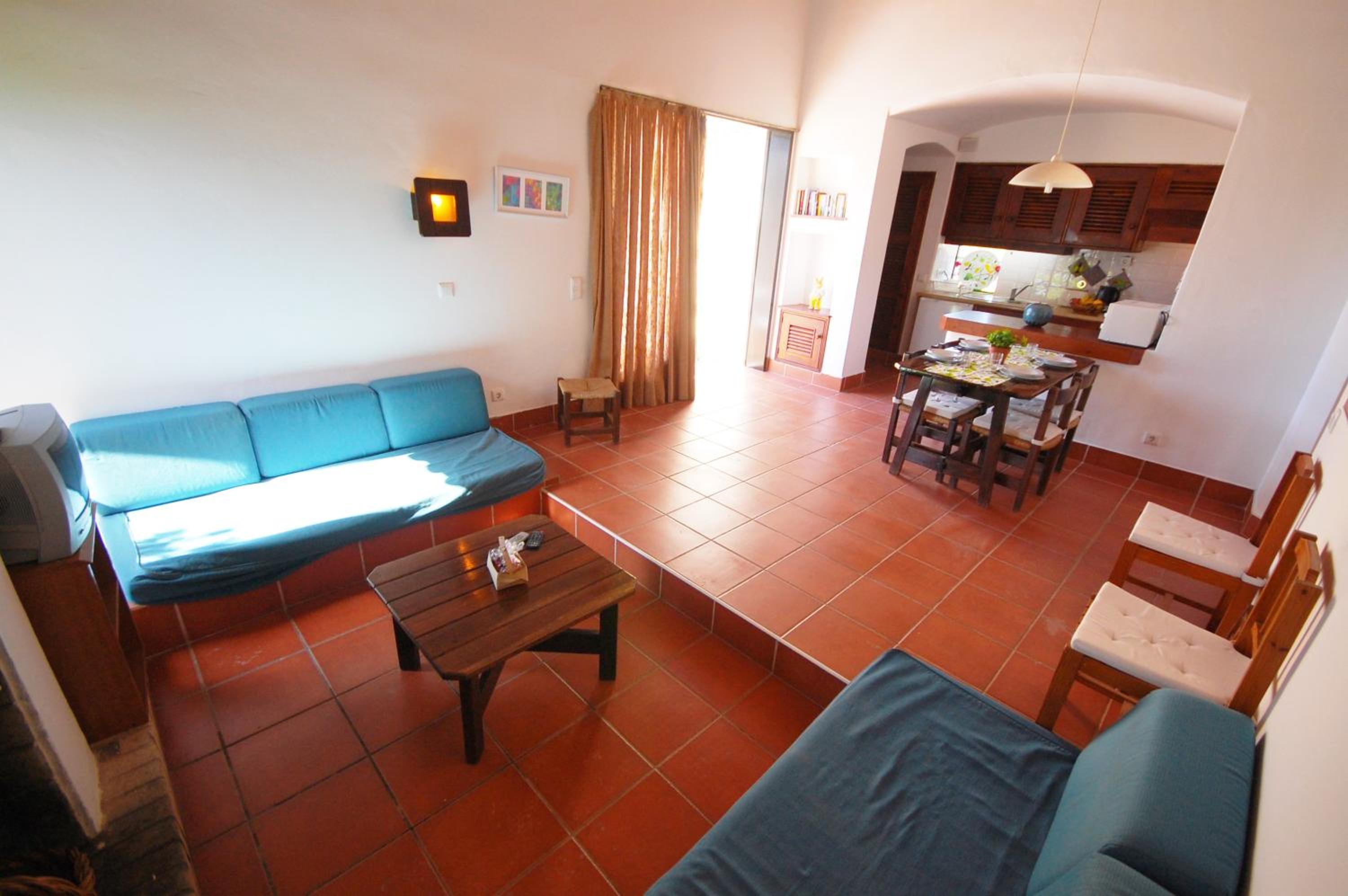 Villa Jacaranda - 550m from the beach - Free WIFI - By Bedzy view 5