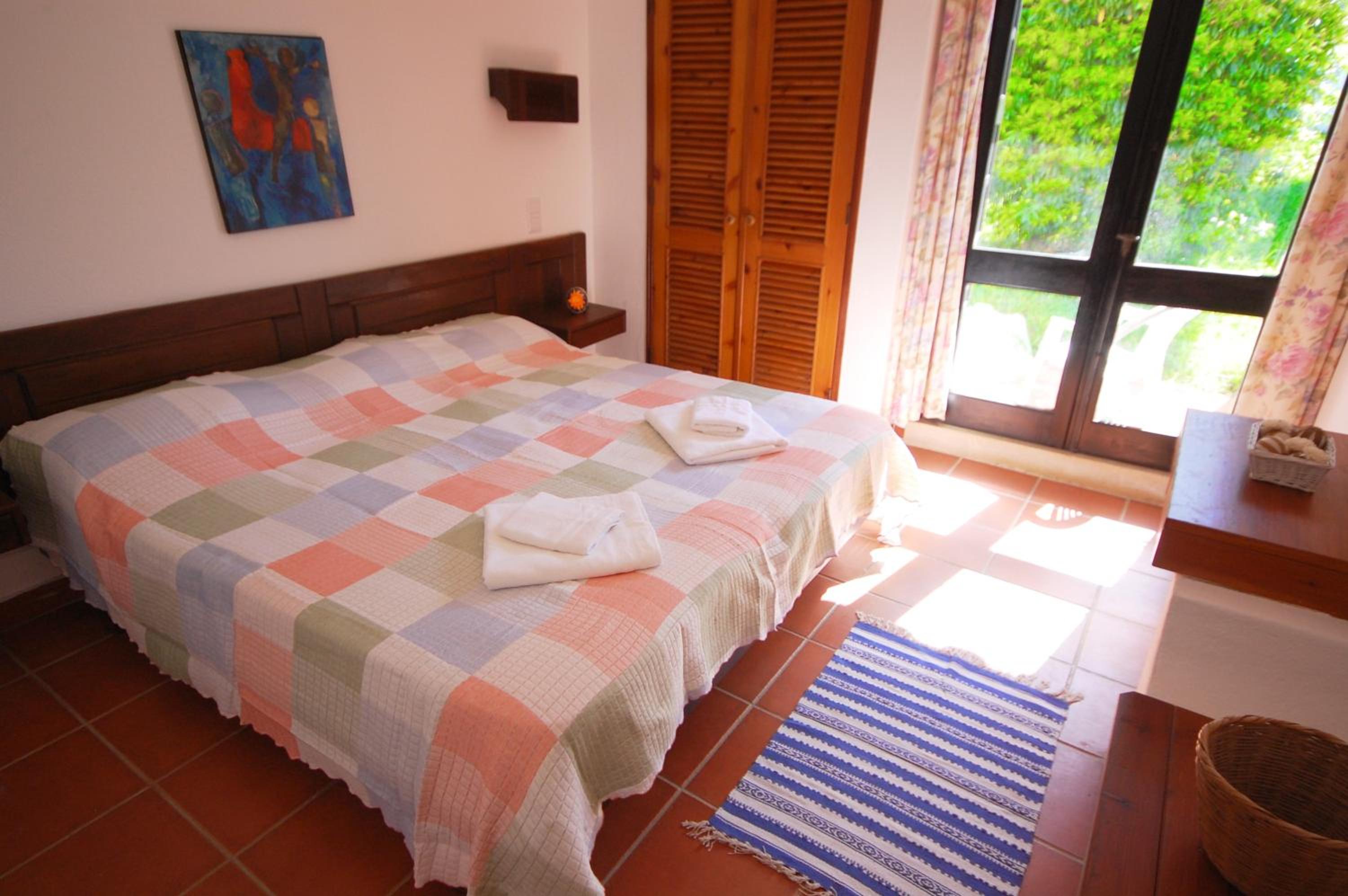 Villa Jacaranda - 550m from the beach - Free WIFI - By Bedzy view 3