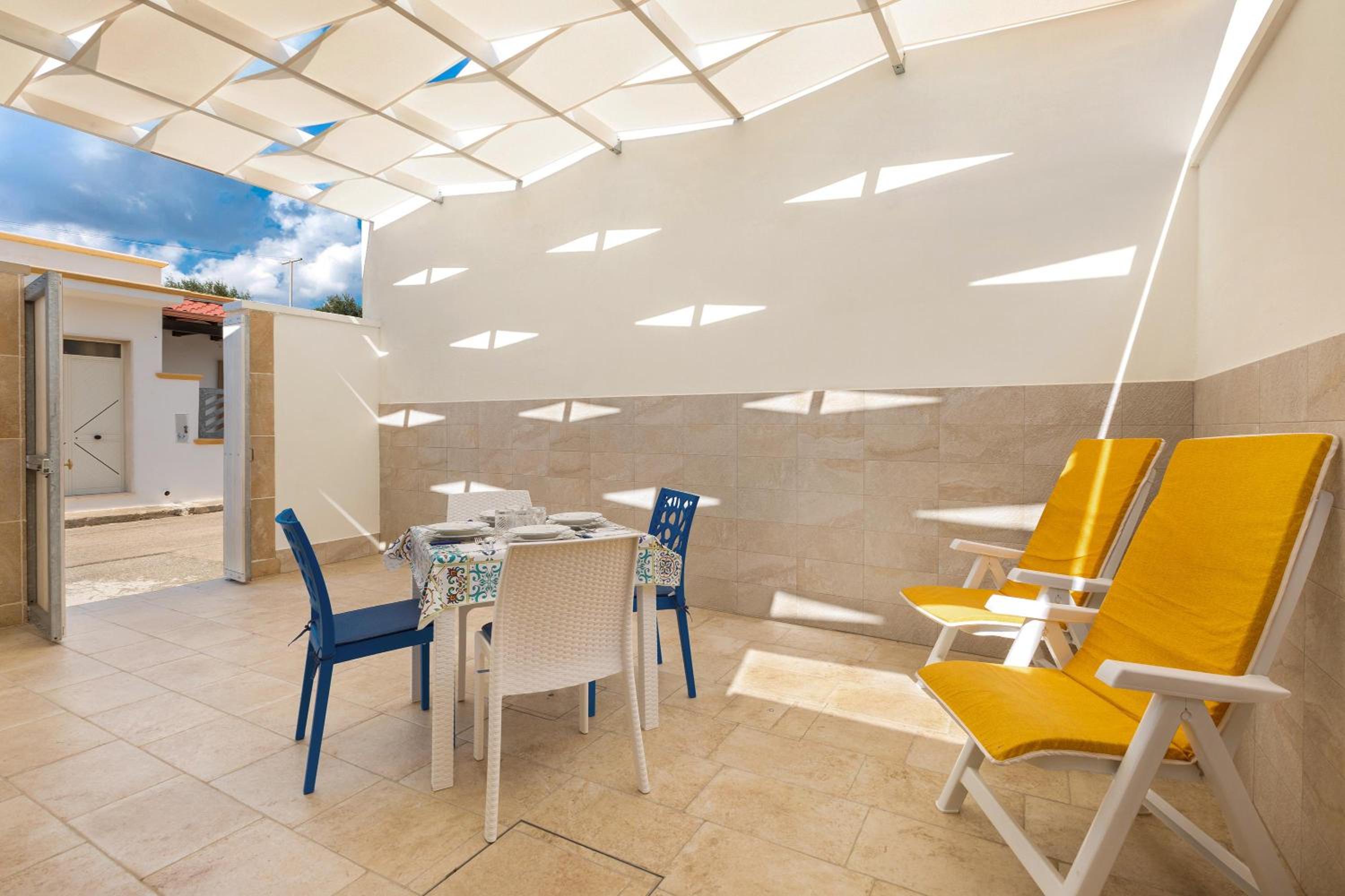 Appartamento Renzo by BarbarHouse en Torre Lapillo — balance & terrace