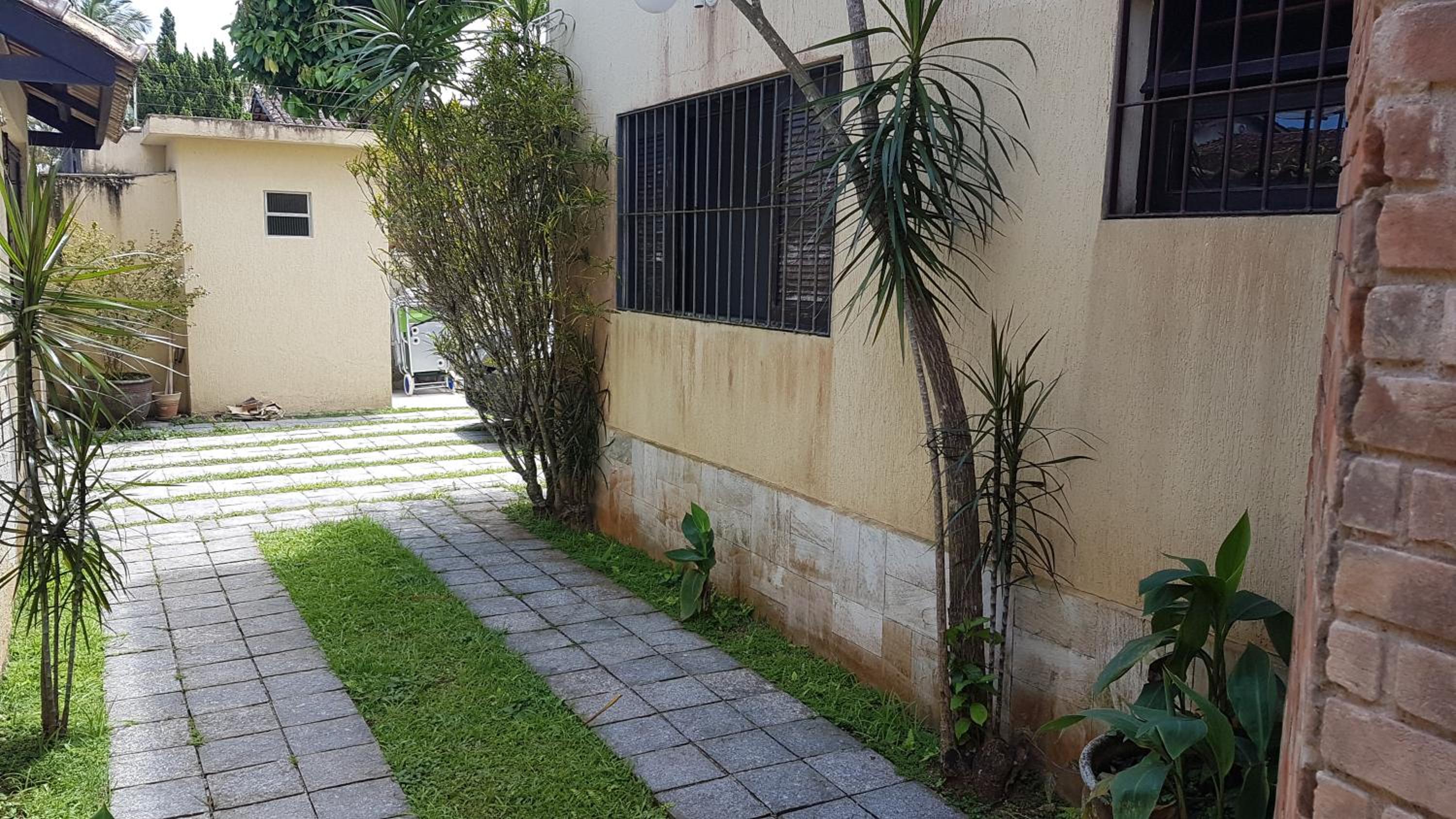 Casa na praia do Indaia piscina, bilhar, 5 quartos e vista
