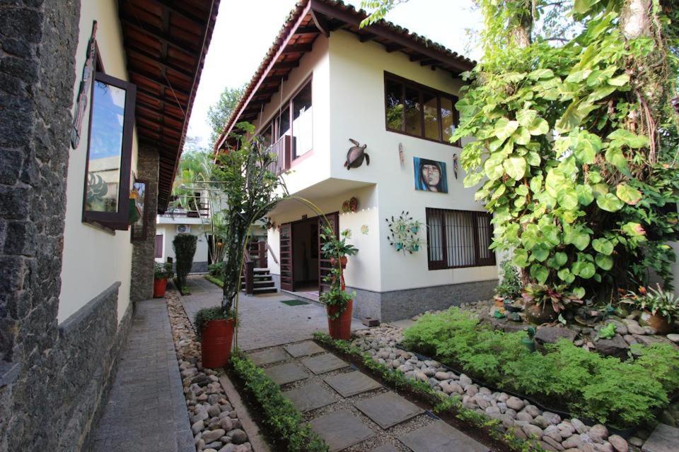 Hotel Pousada Vivenda do Flamboyant - Image 1