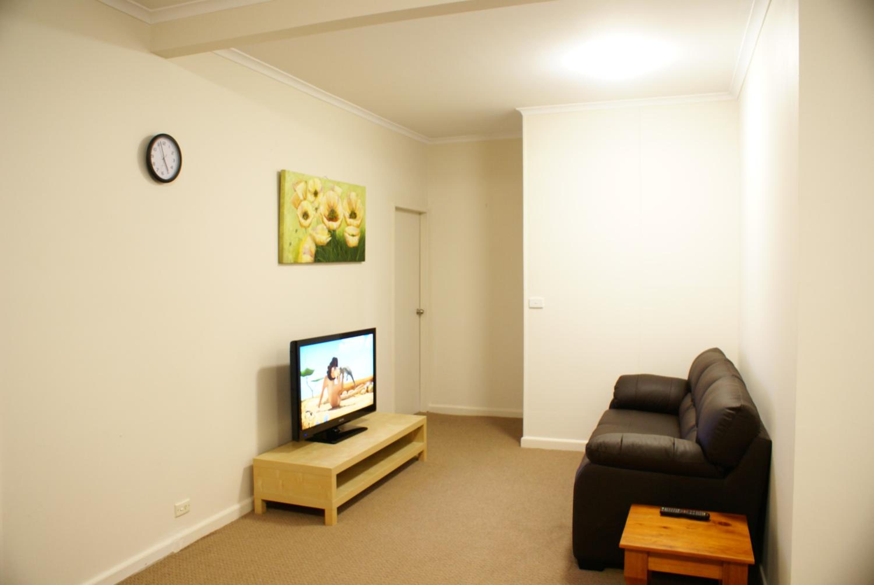 Country Lodge Motor Inn