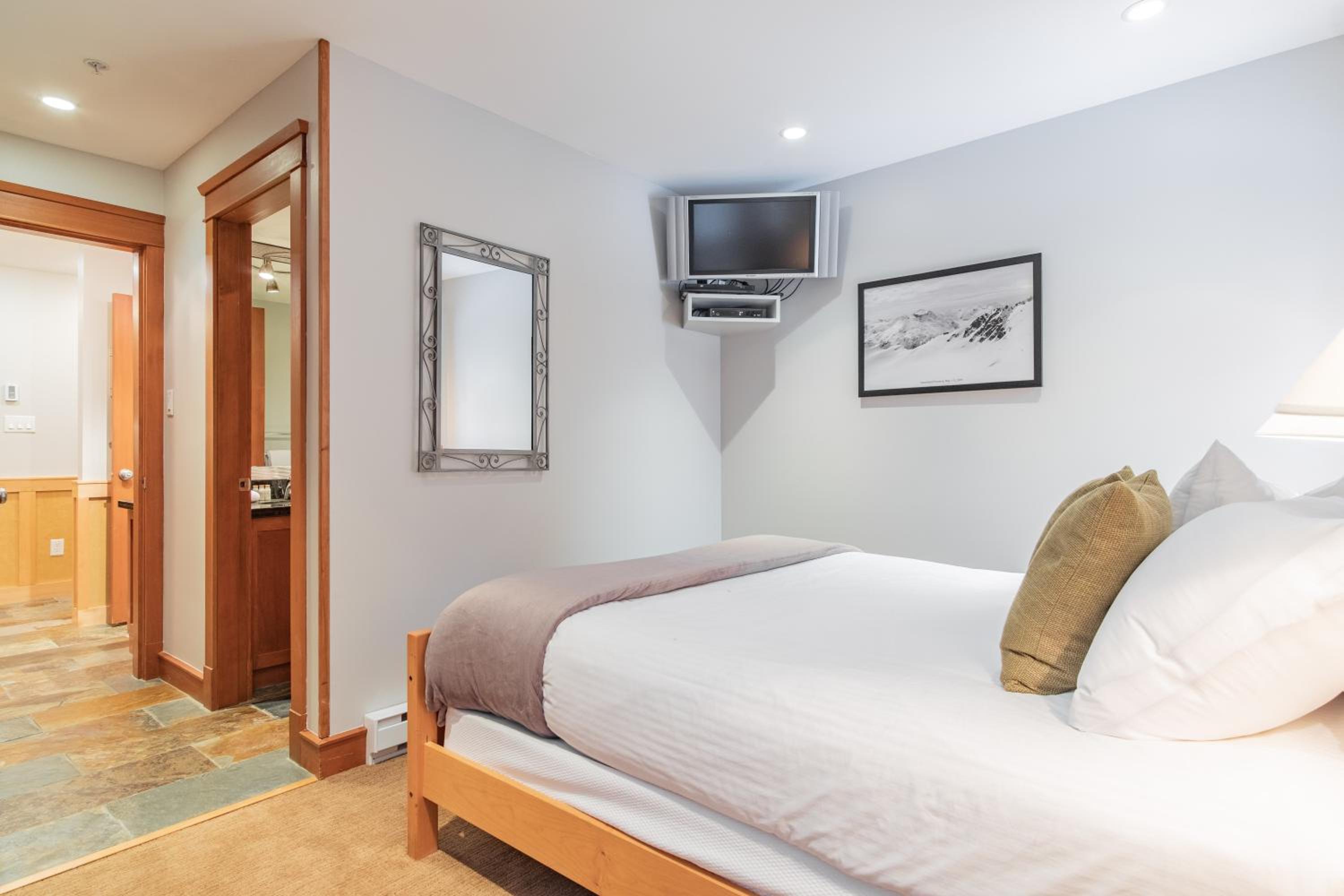 Wildwood Lodge by Outpost Whistler