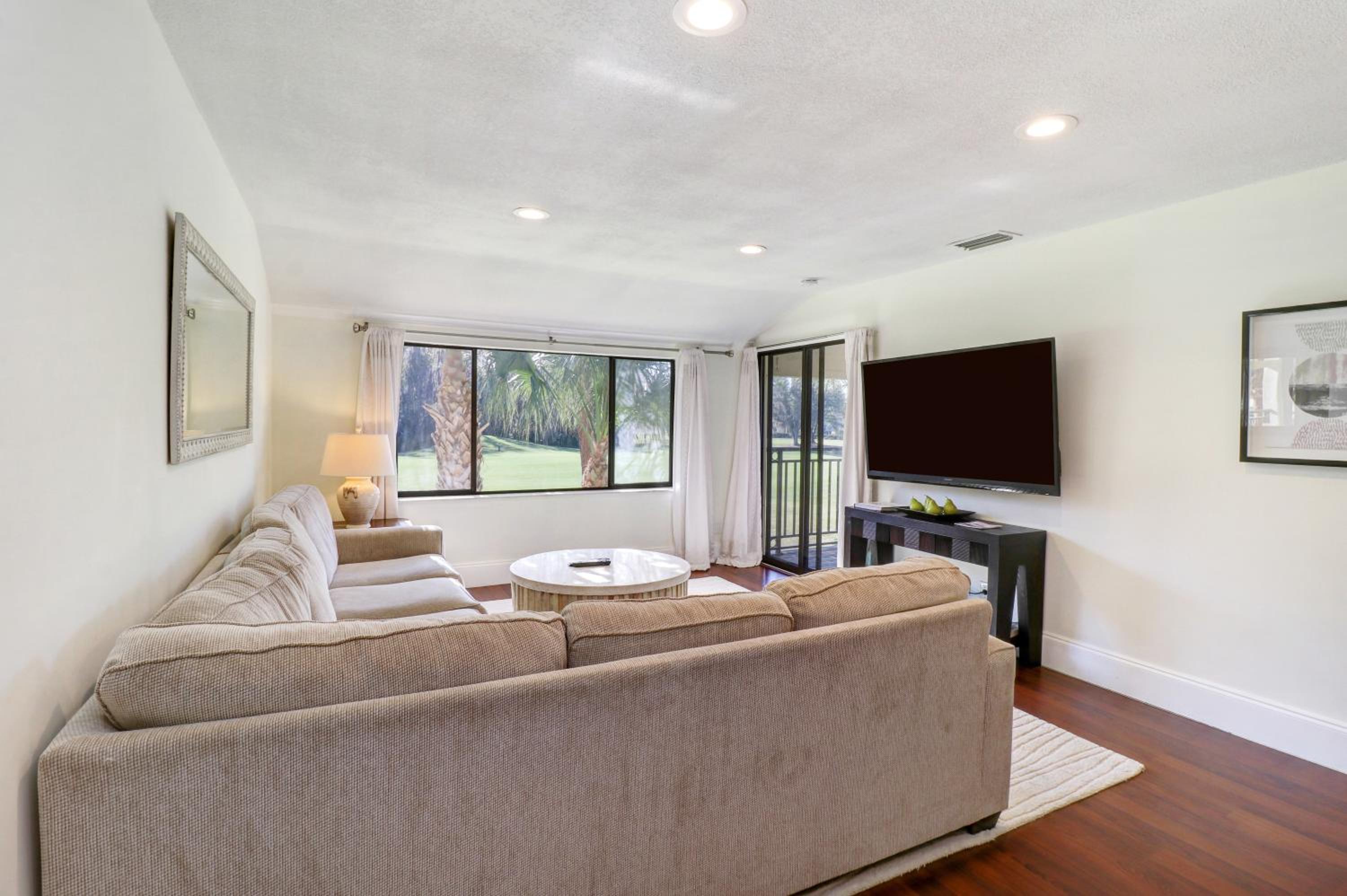 Saddlebrook Golf Course view Condo with Kitchen - Property Image 1