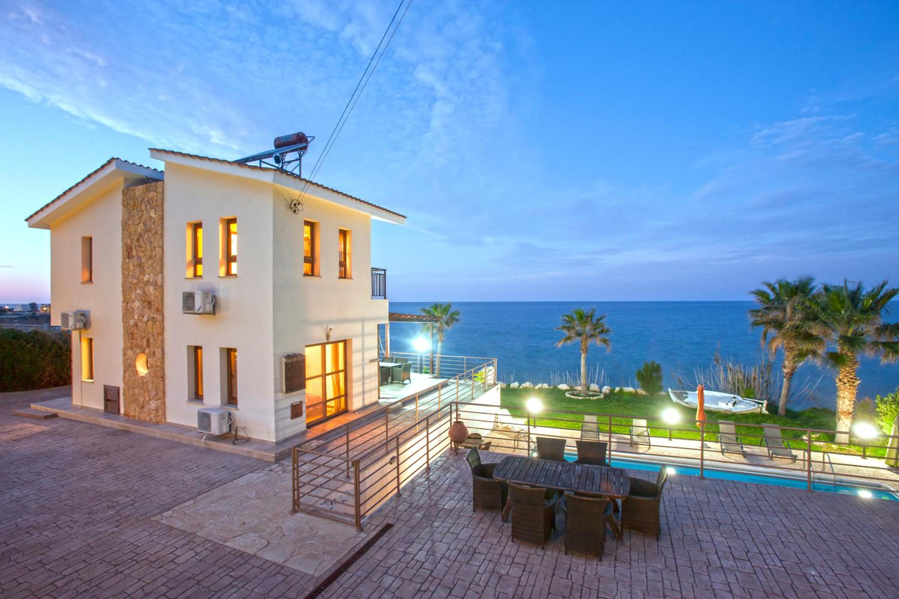 Hotel Kallinousa Beach Villa
