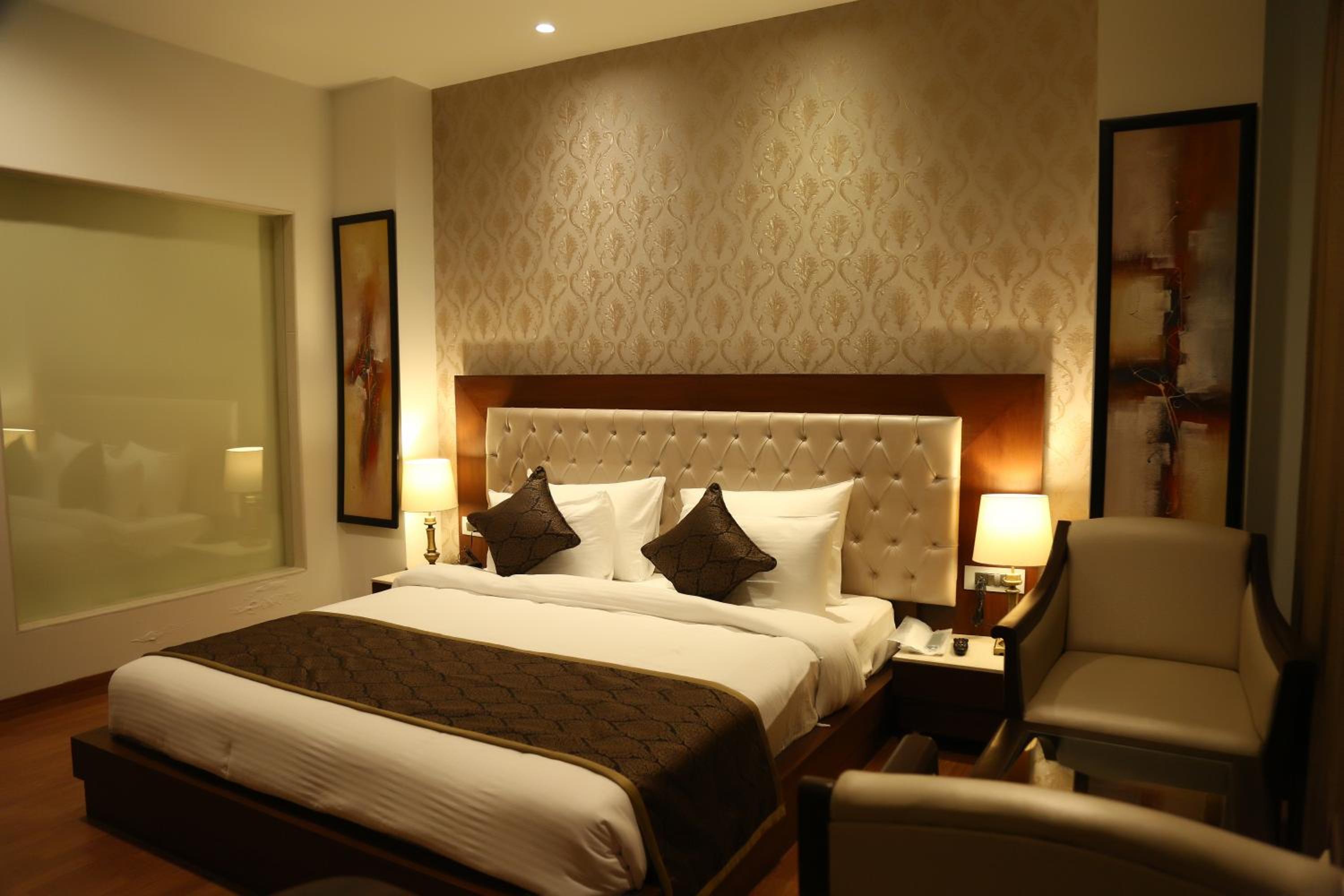 Hotel Imperia Suites