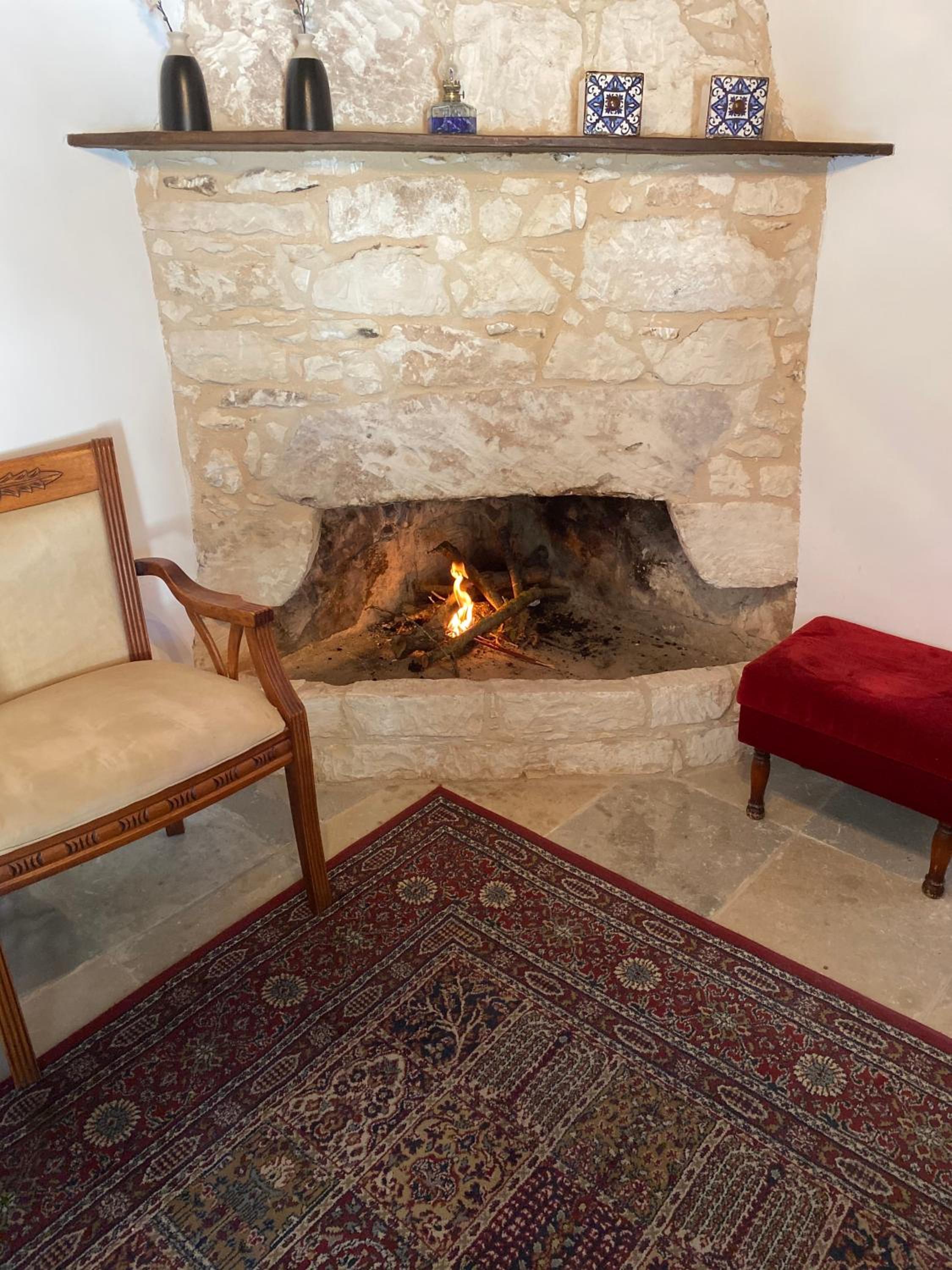 DROUSHIA CORNER HOUSE