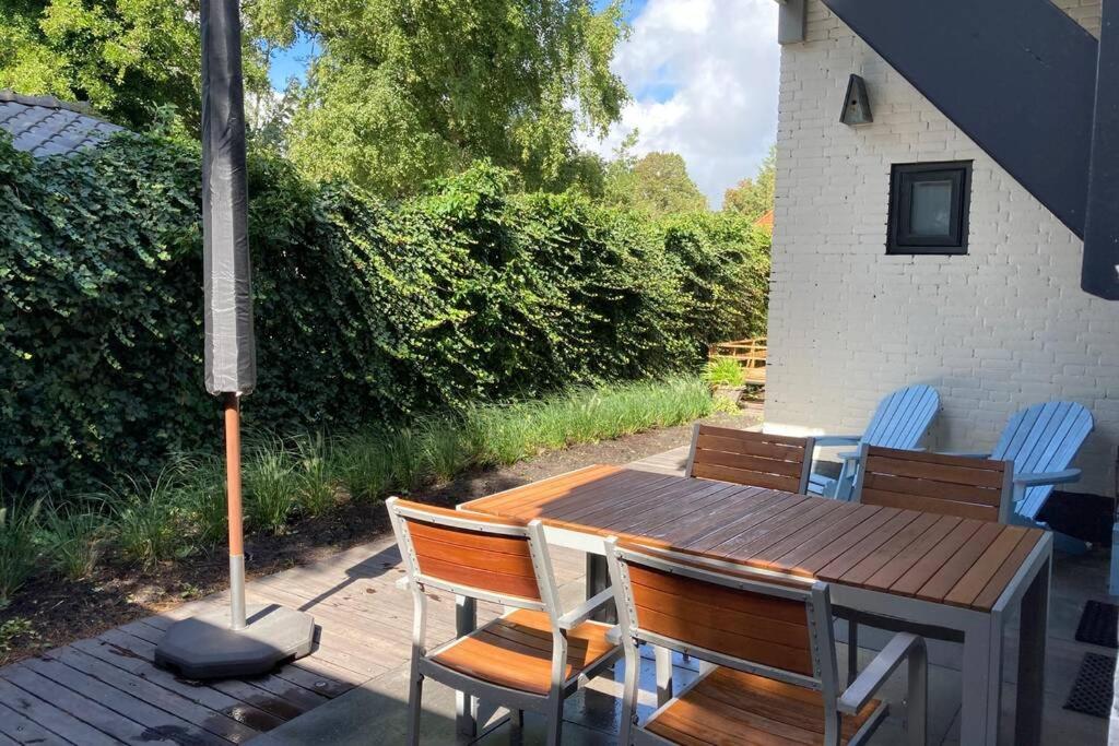 Luxe vakantiehuis met sauna De Barn Bergen view 2