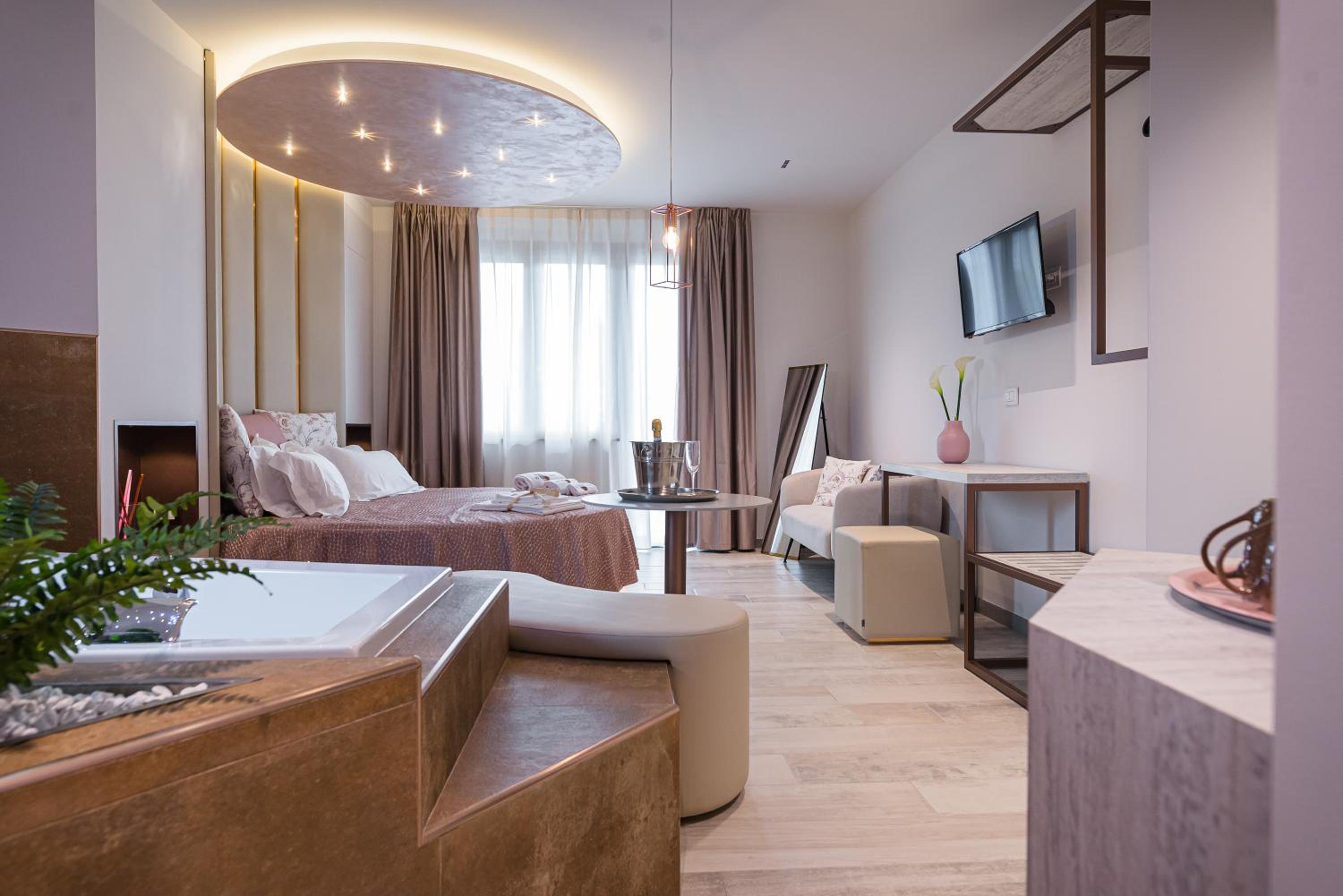 Beautiful Assisi Suite view 4