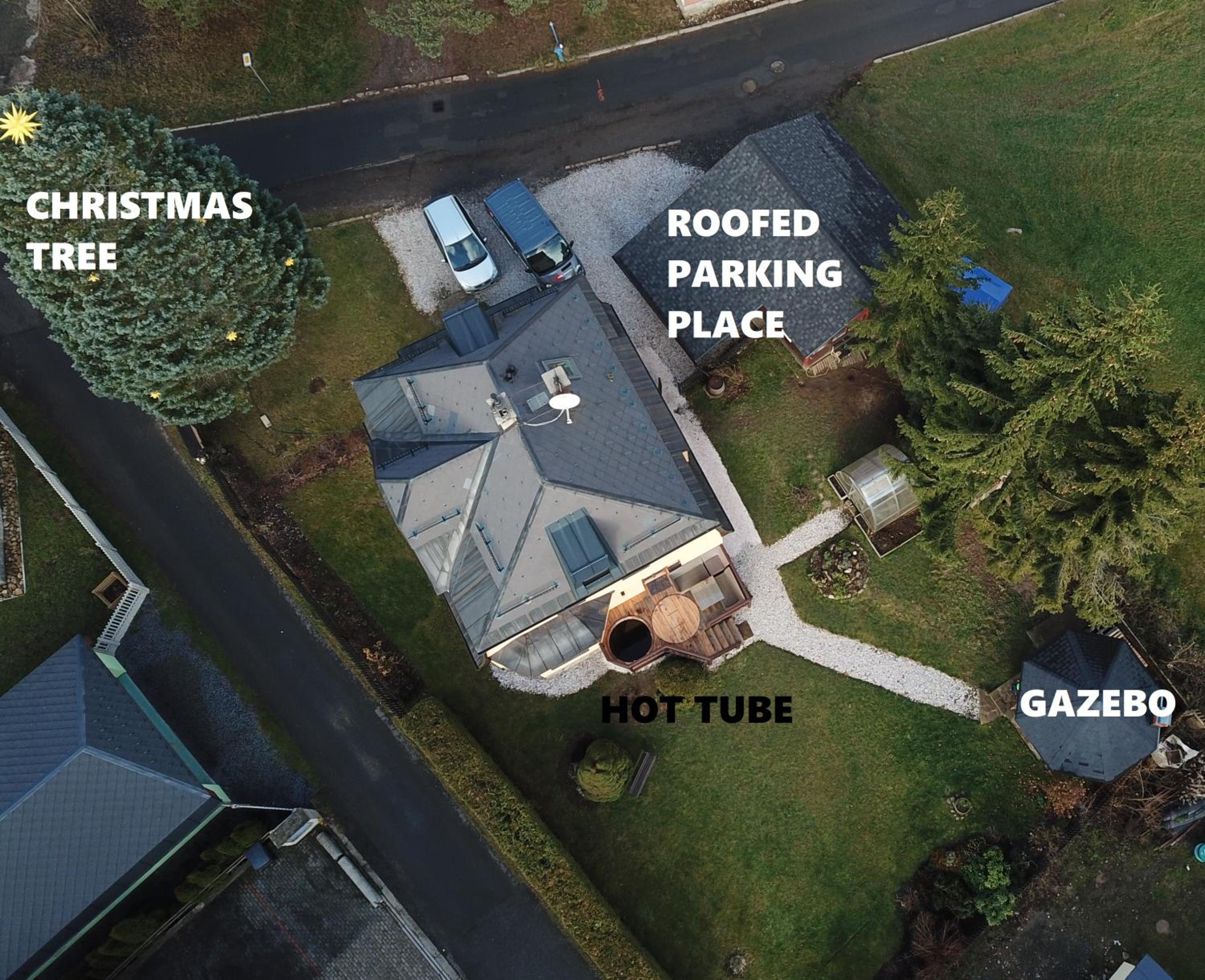 Apartment with private hot tub and garden