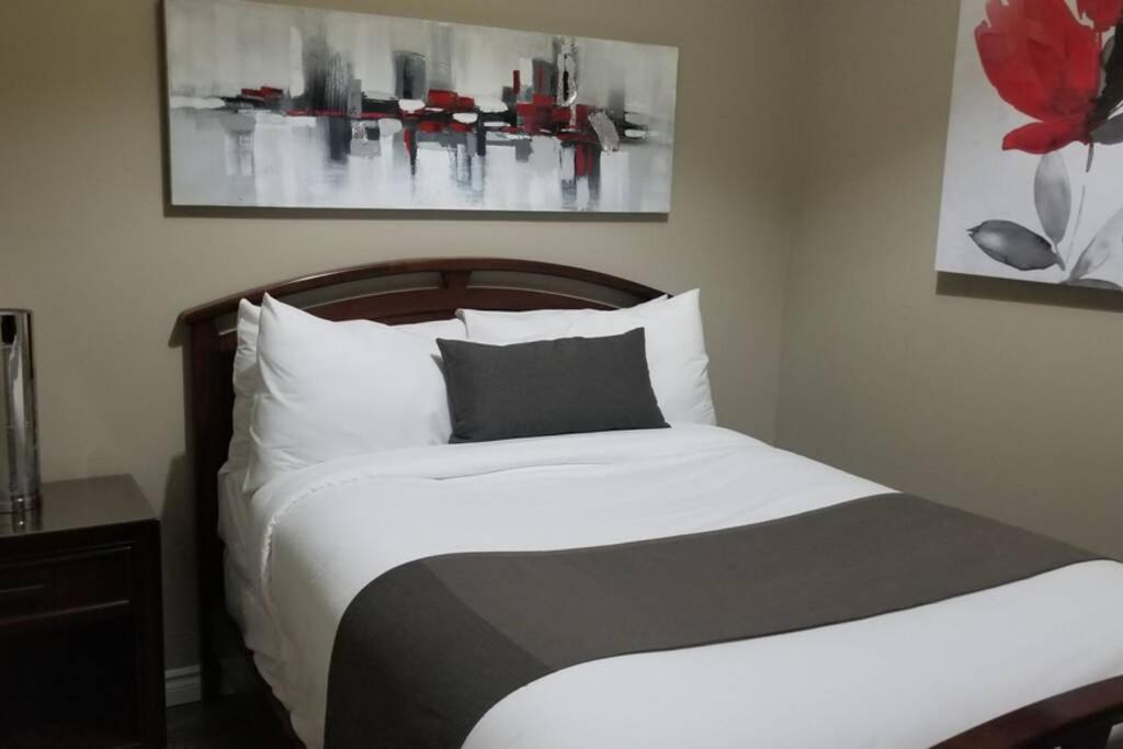Cozy 1-BDR Suite #20 by Amazing Property Rentals view 4