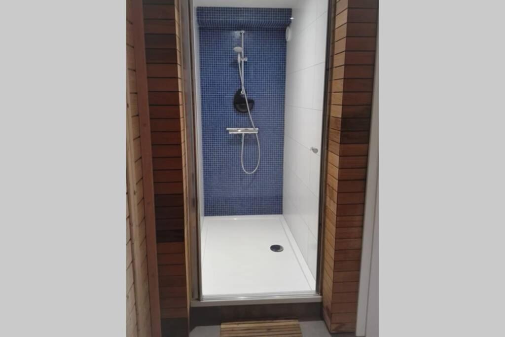 Le Son du Silence, gite 8 personnes avec sauna au bord du lac de Robertville et au pied des Hautes Fagnes