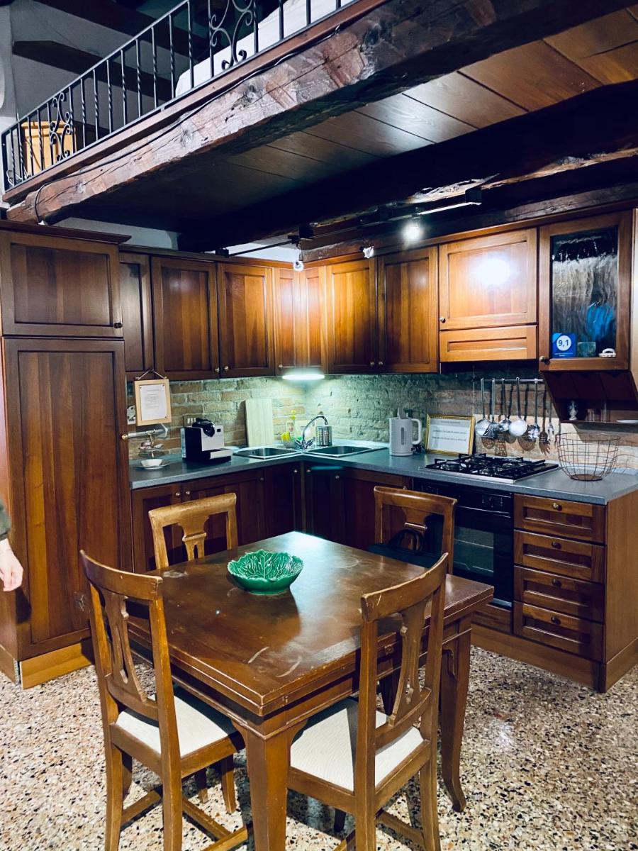 Hesperia Apartment