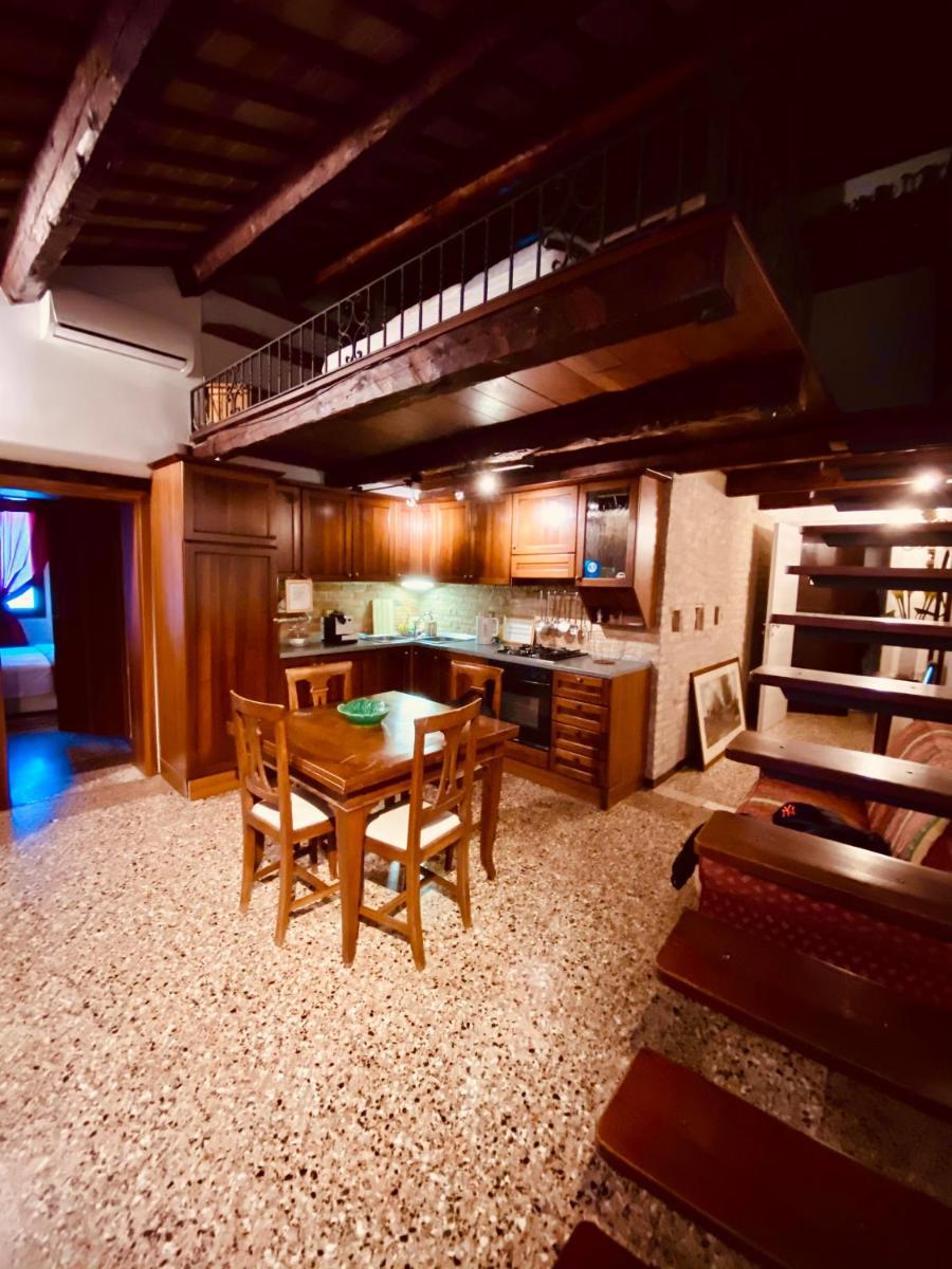 Hesperia Apartment