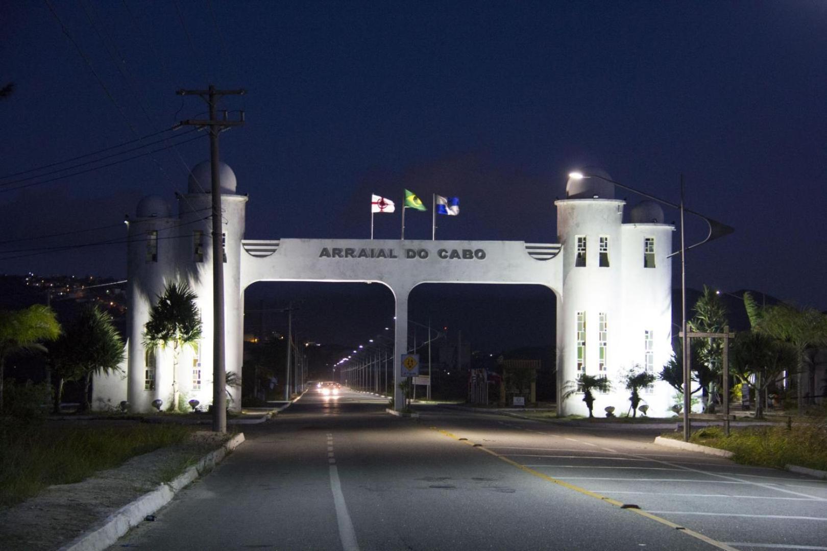 Arraial do Cabo Golden Lake Residence frente a la laguna