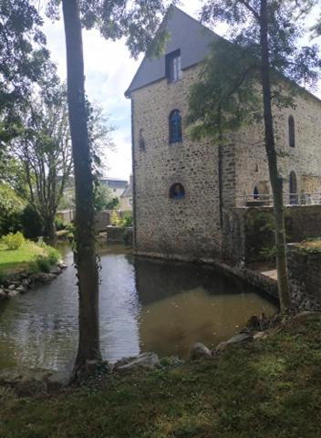 LE MOULIN DE MERAL view 5