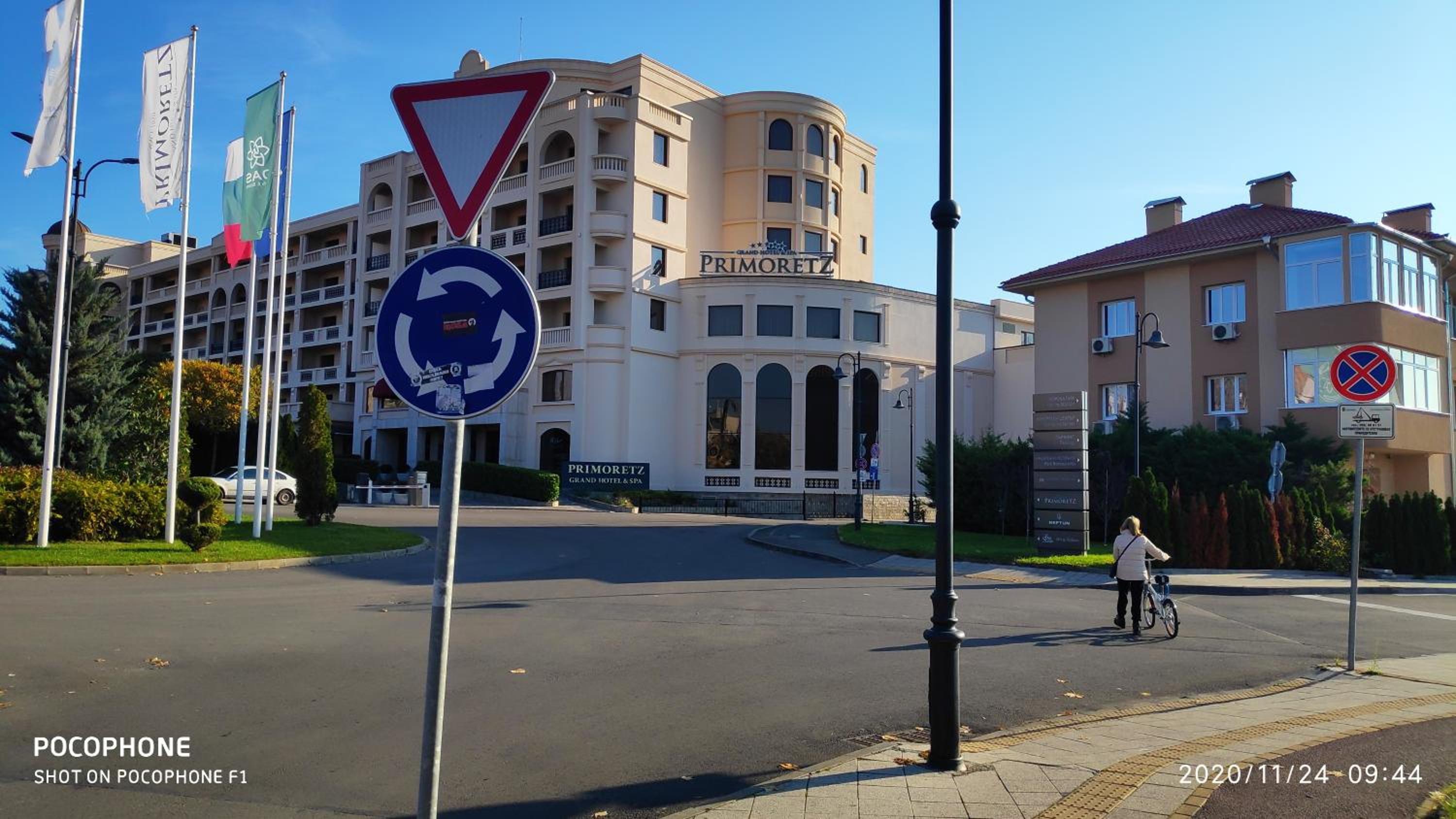 UNIQUE LOCATION APARTMENT WITH PARKING