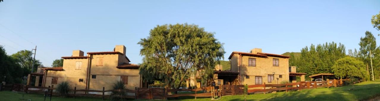 CABAÑAS AGUARI