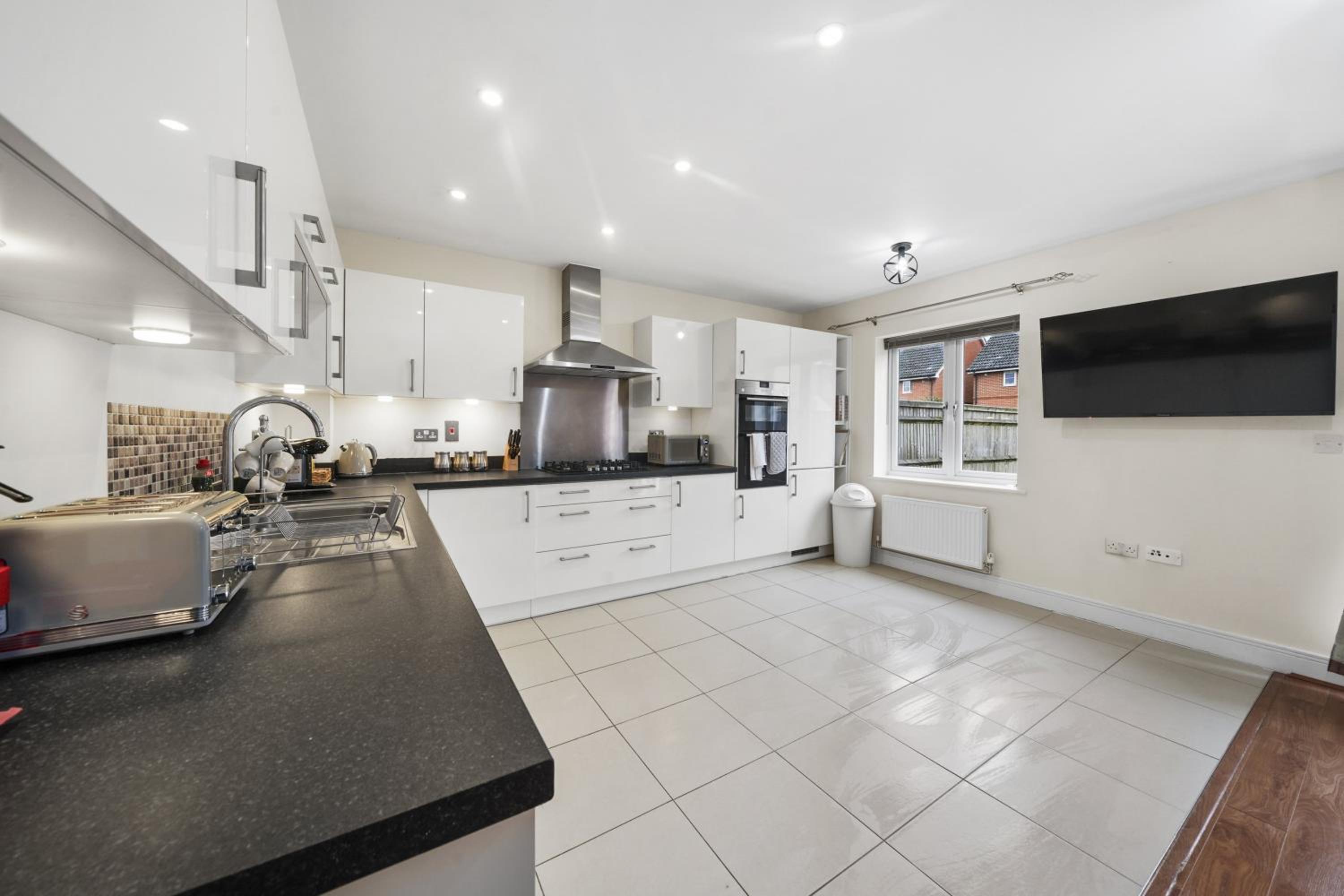 London Heathrow Living Holywell Serviced Houses - 3 and 4 bedrooms By 360stays, photo 60