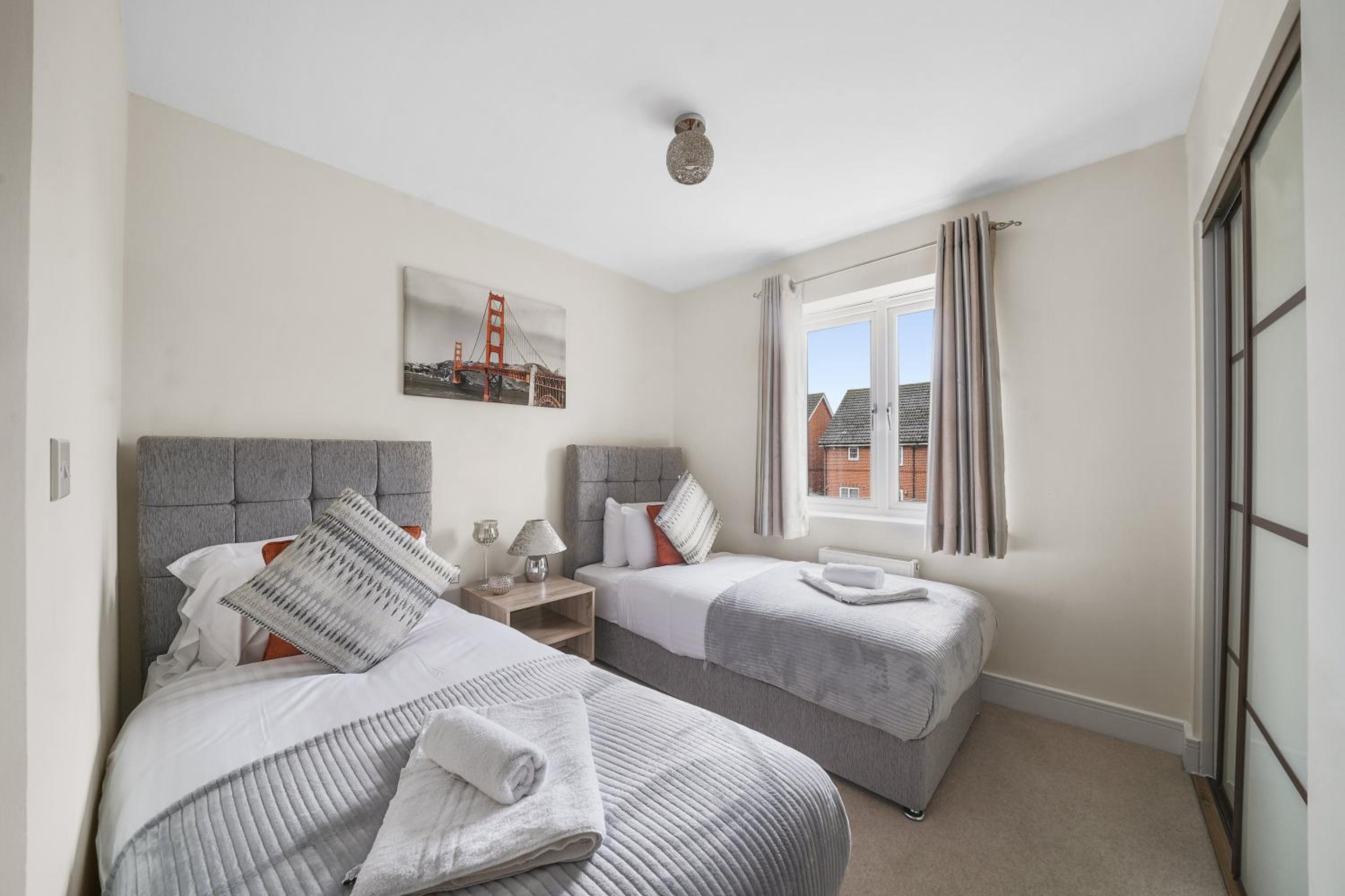 London Heathrow Living Holywell Serviced Houses - 3 and 4 bedrooms By 360stays, photo 181