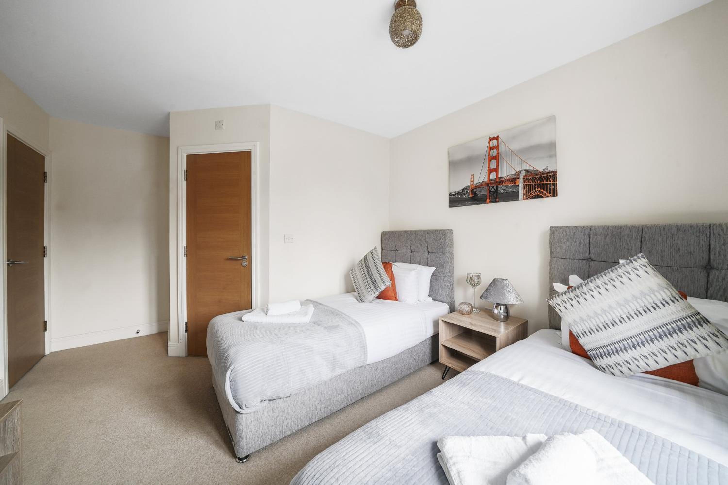 London Heathrow Living Holywell Serviced Houses - 3 and 4 bedrooms By 360stays, photo 73