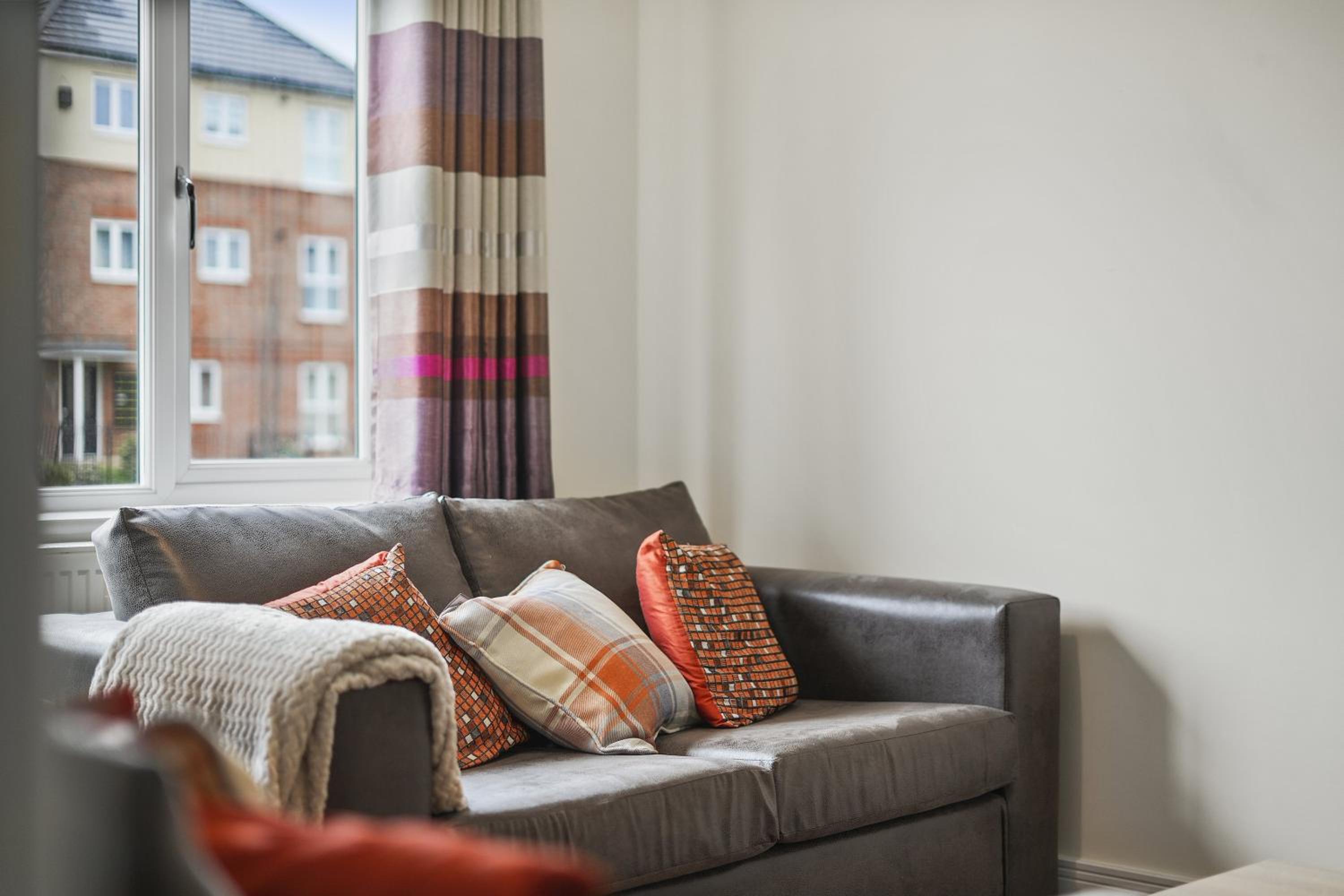 London Heathrow Living Holywell Serviced Houses - 3 and 4 bedrooms By 360stays, photo 106