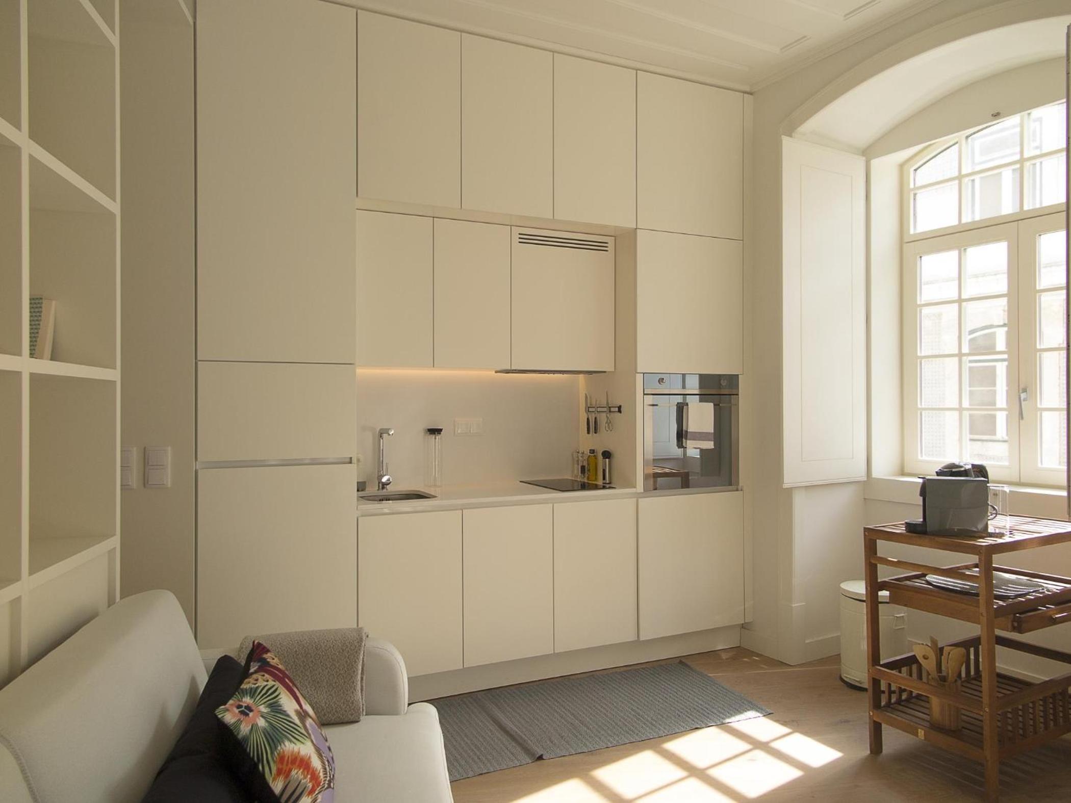 Chiado bright modern apt with ac elevator view 3