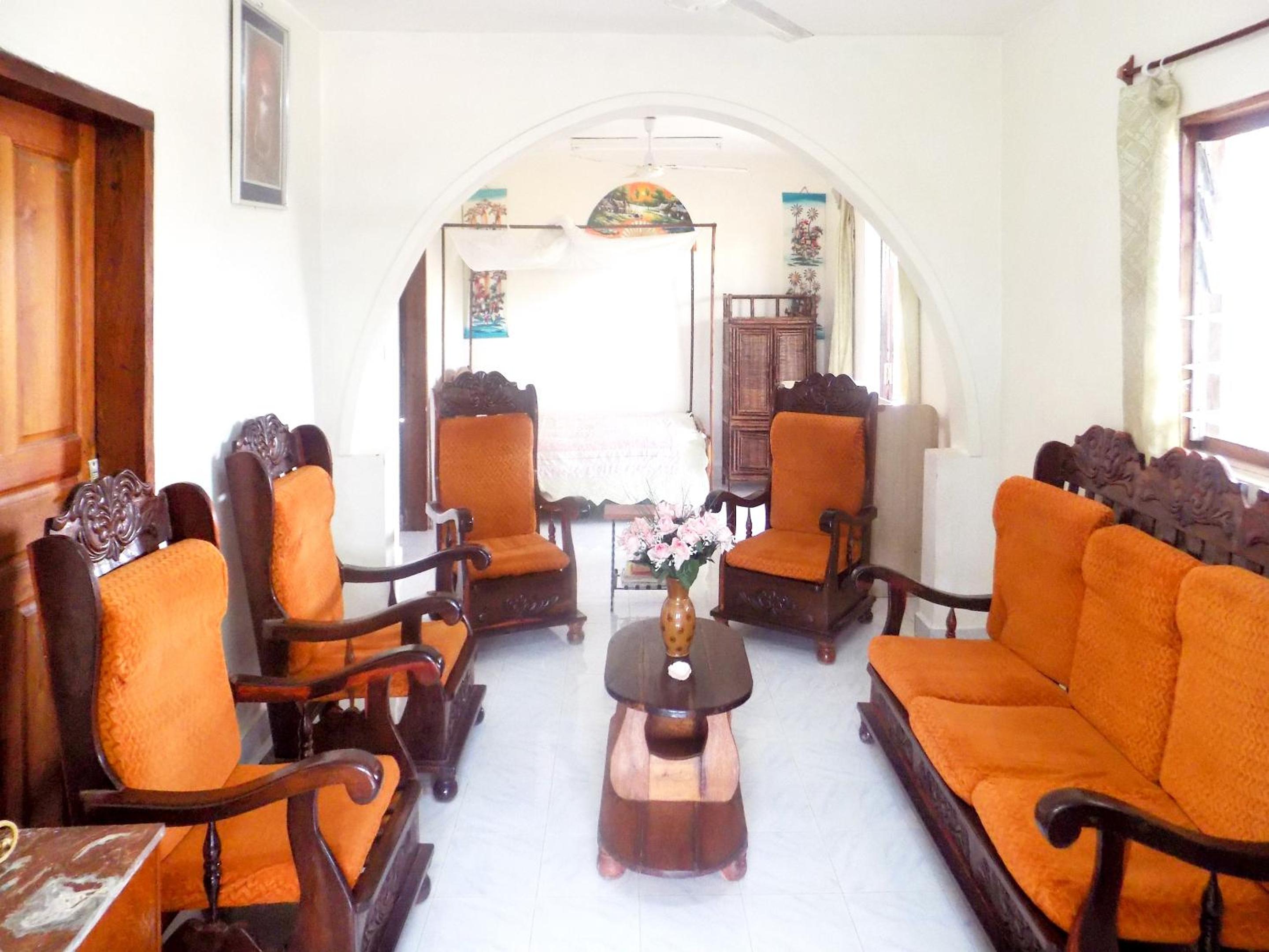 Spacious Apartment in Majunga